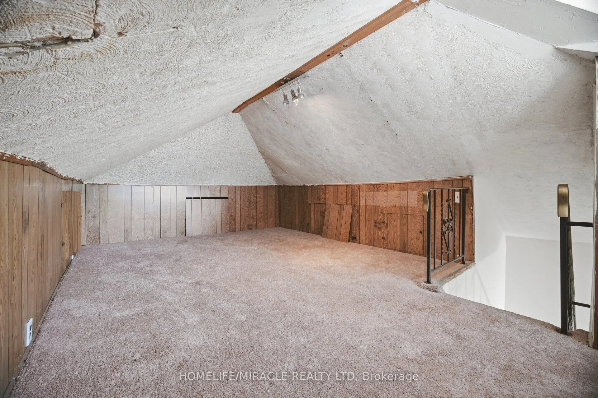 25 Hope Avenue