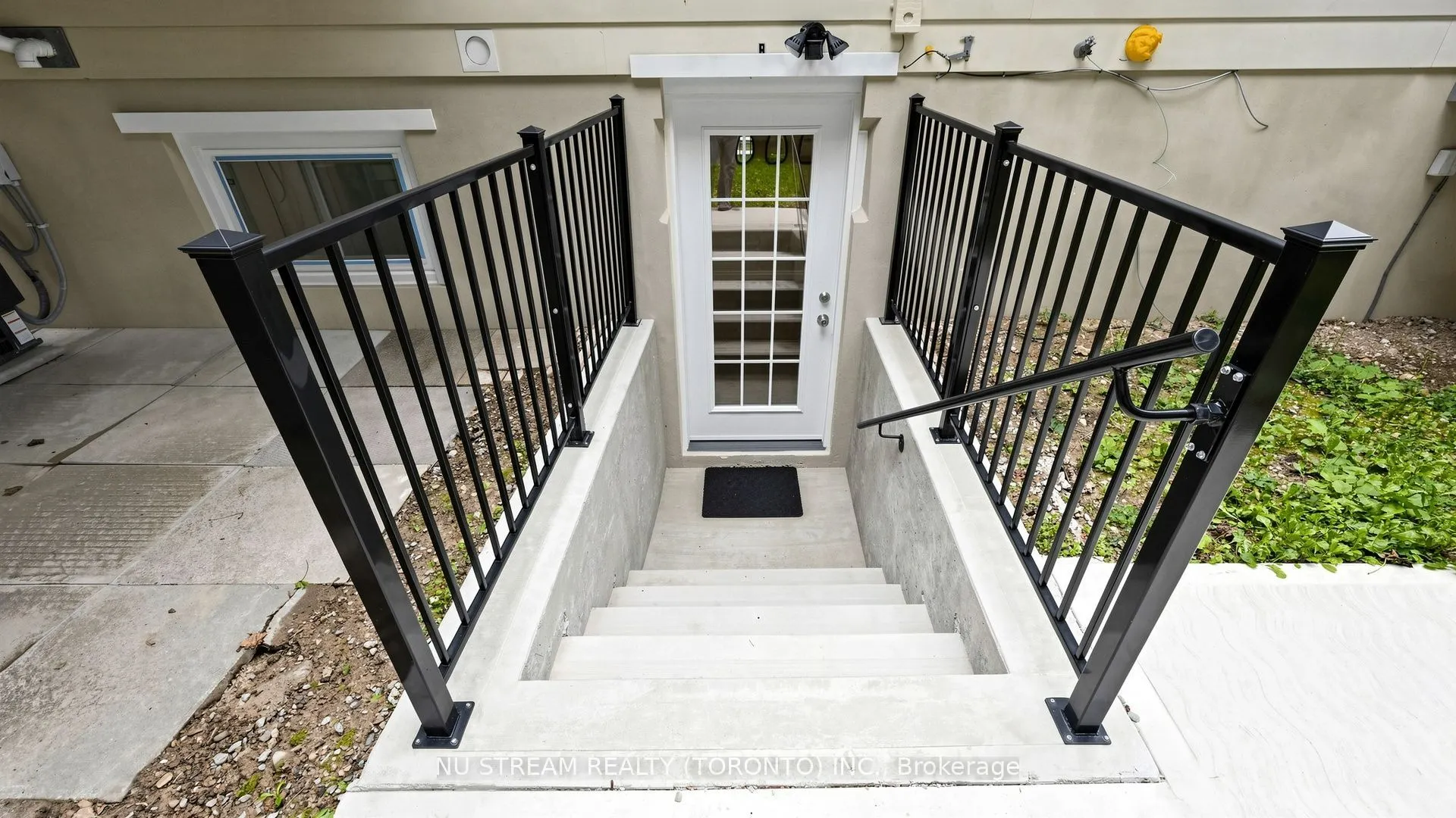 297 Toll Gate Boulevard