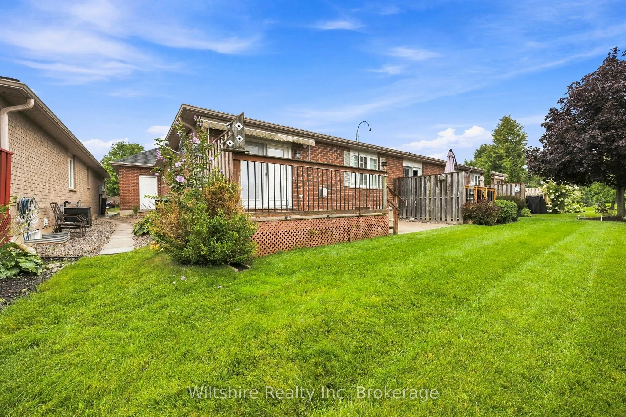 33 Fairs Crescent
