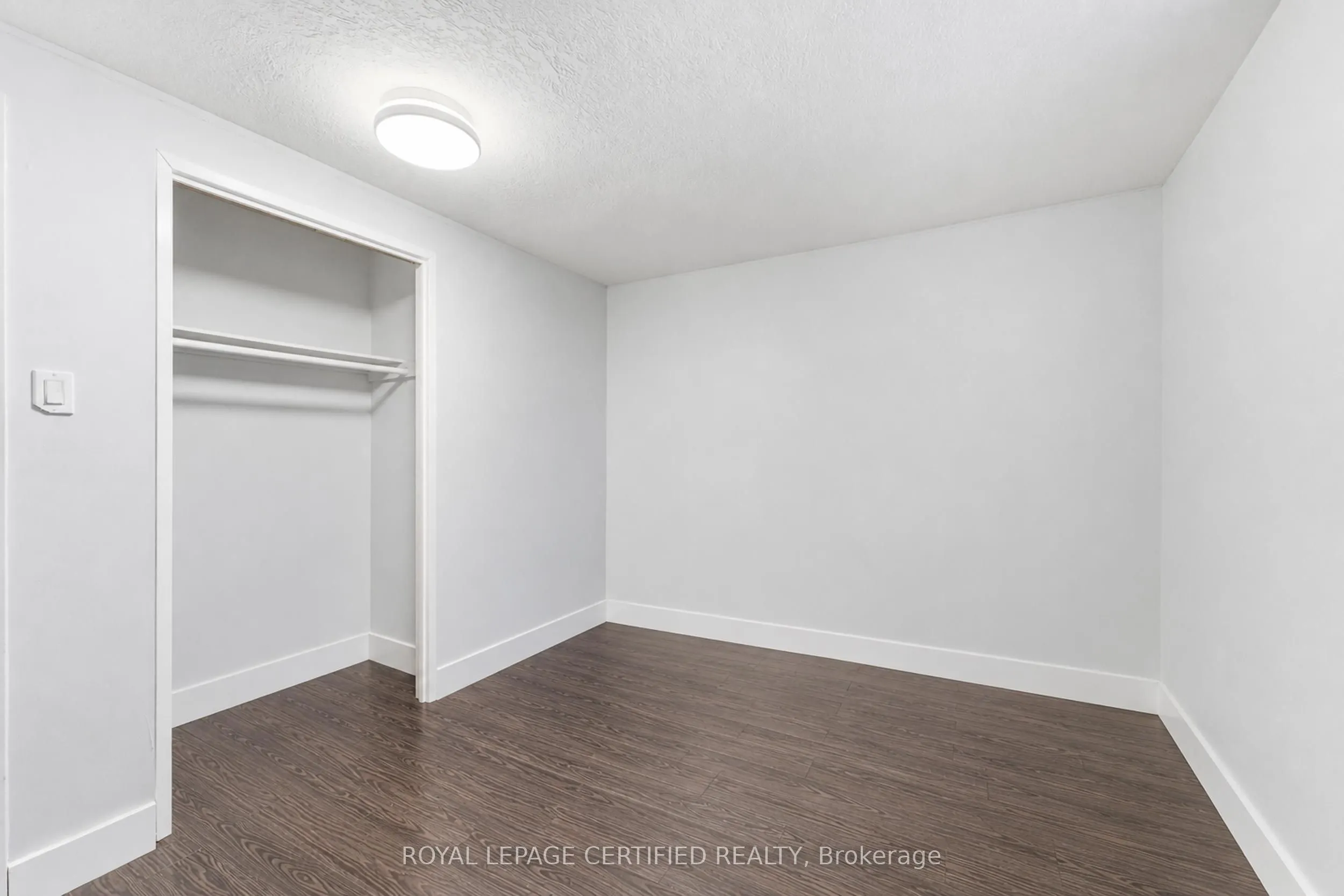 208 Deveron Crescent