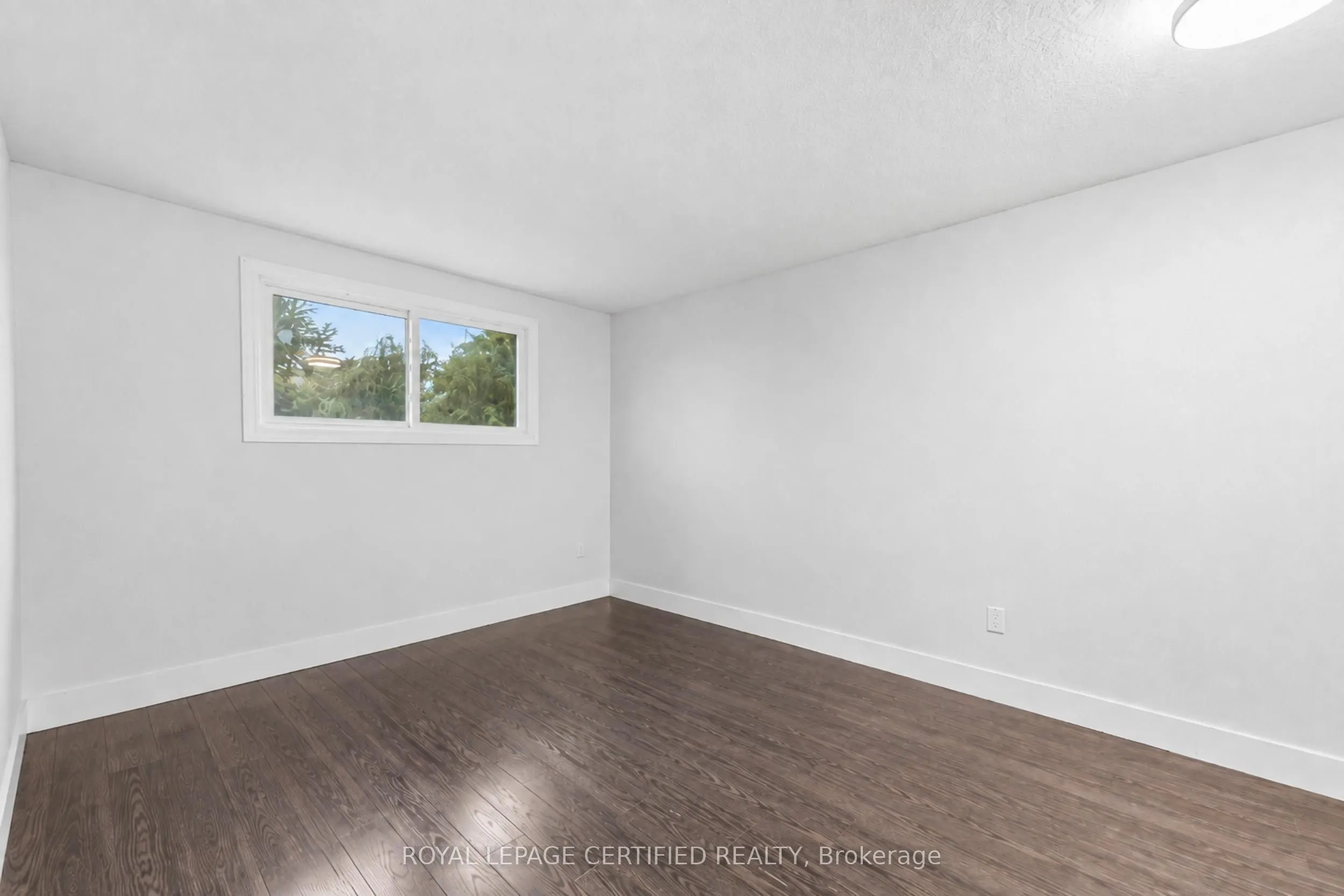 208 Deveron Crescent
