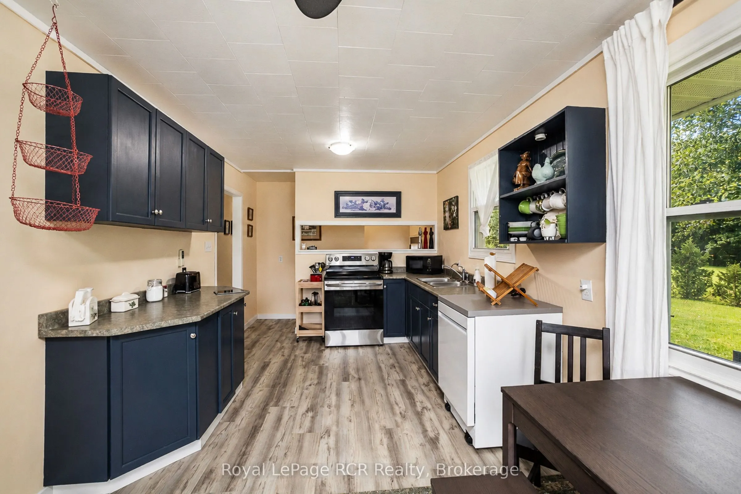 046285 Old Mail Road