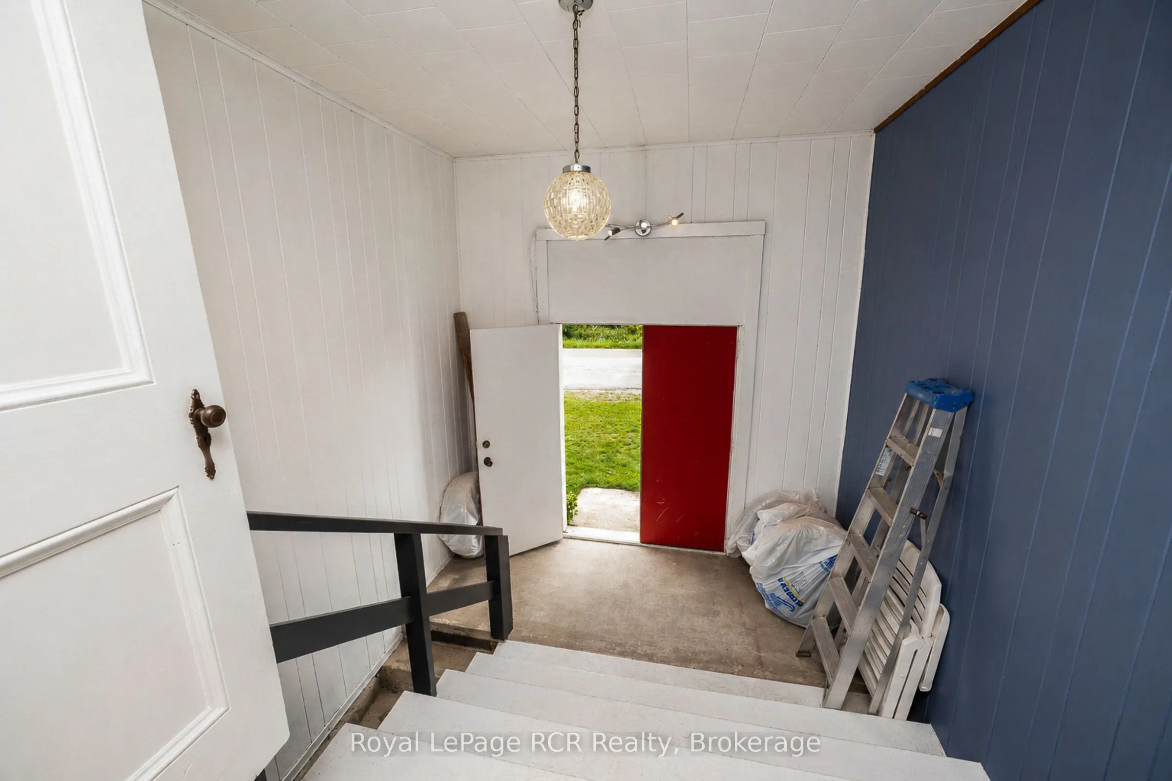 046285 Old Mail Road