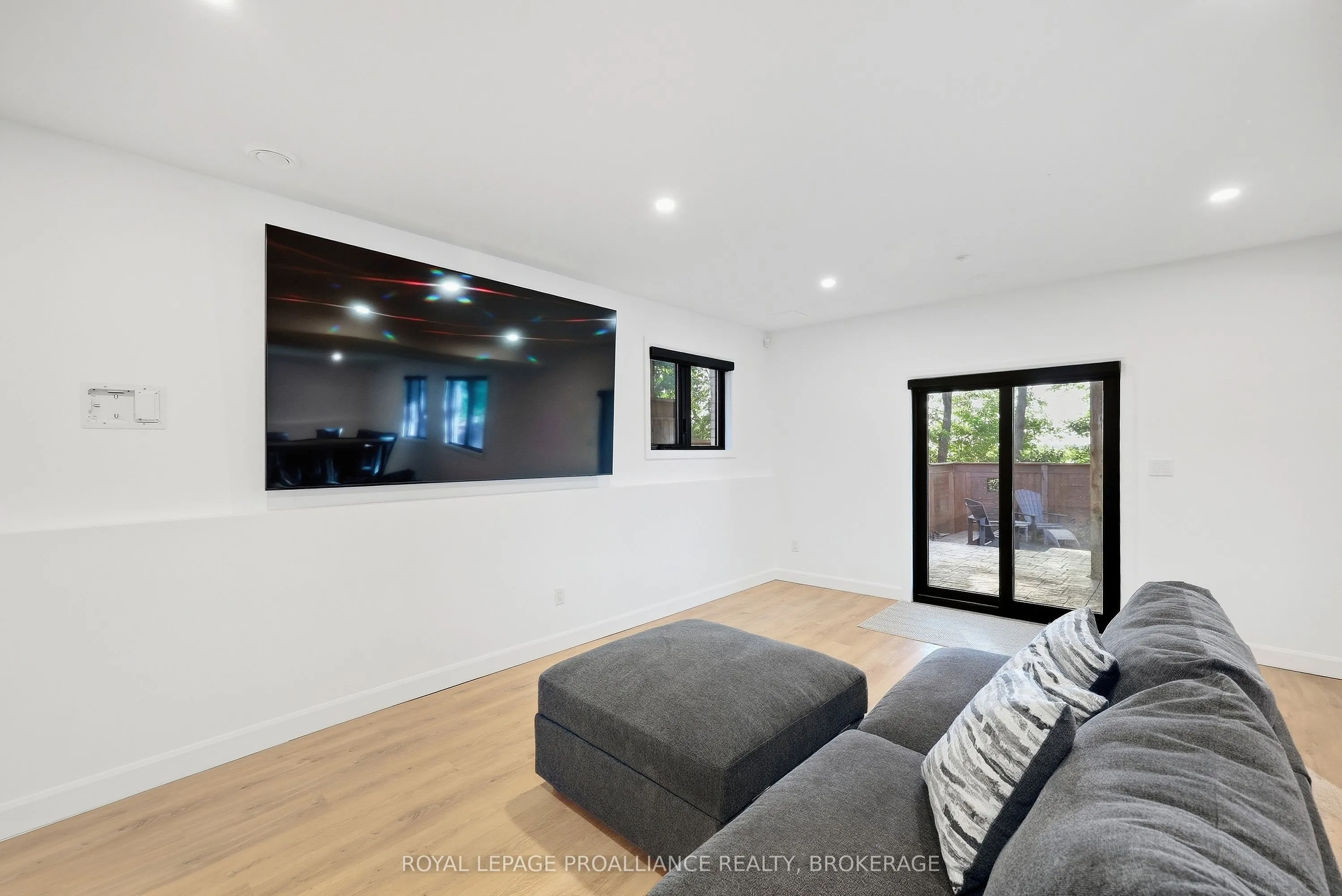 1259 Carfa Crescent