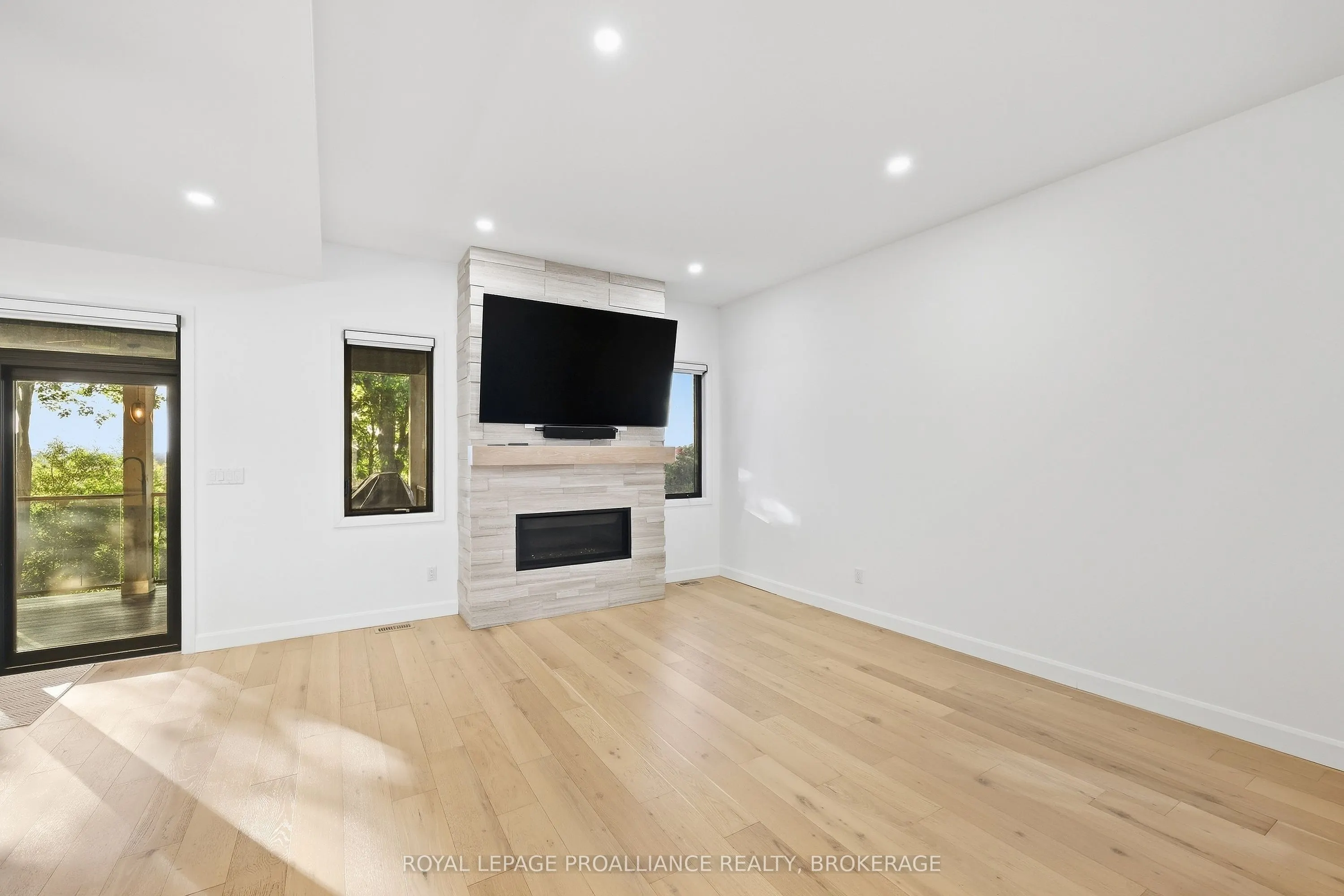 1259 Carfa Crescent
