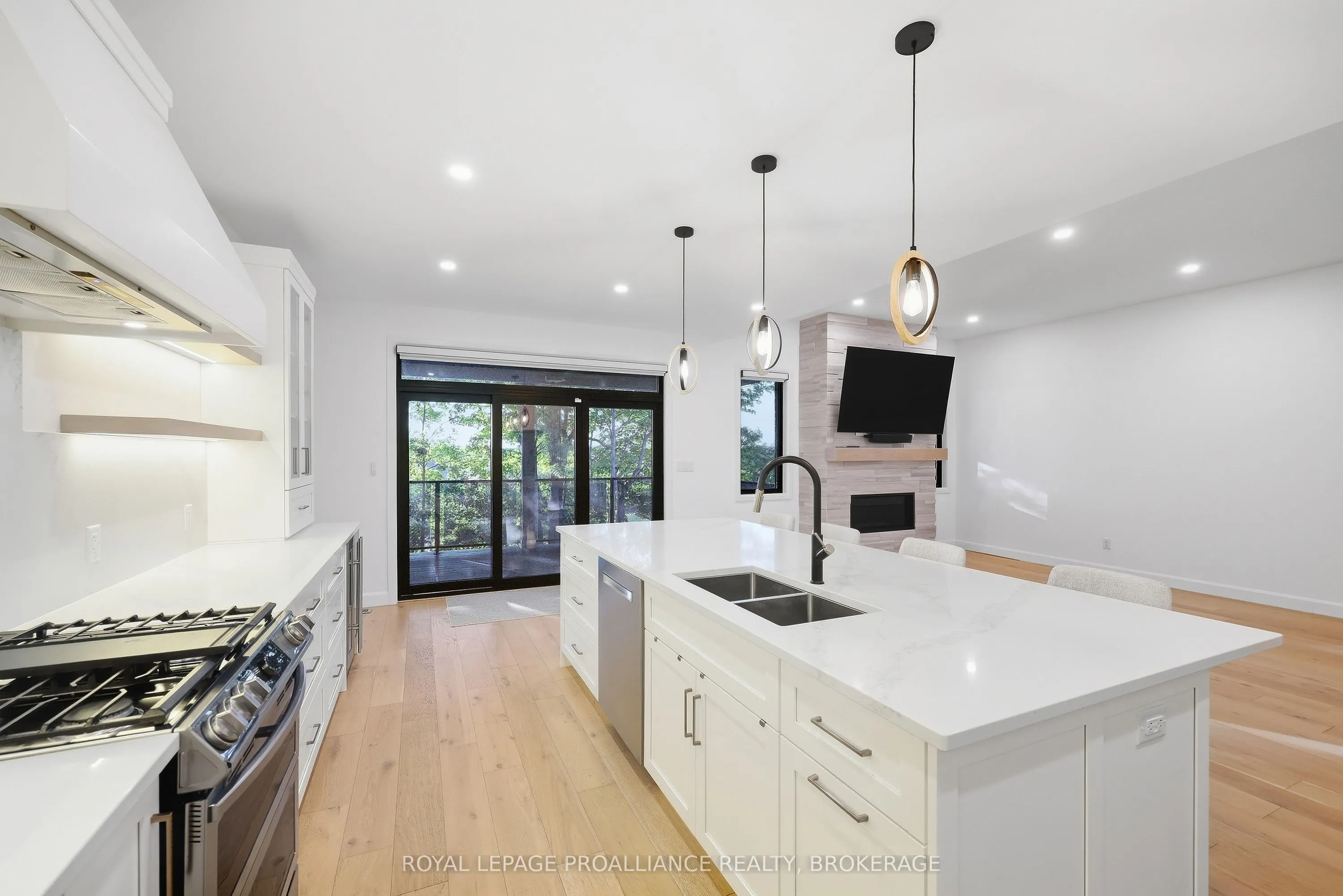 1259 Carfa Crescent