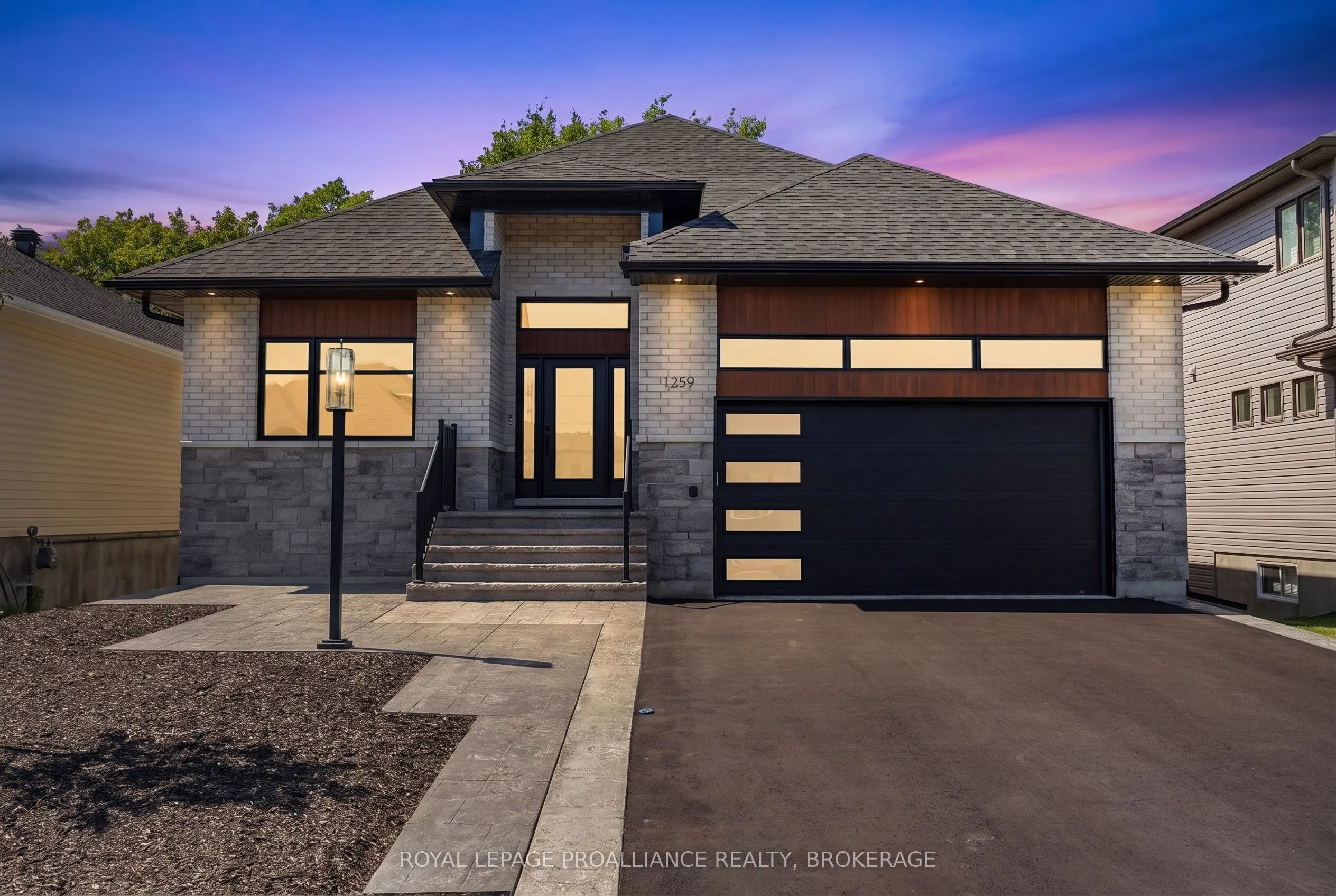 1259 Carfa Crescent
