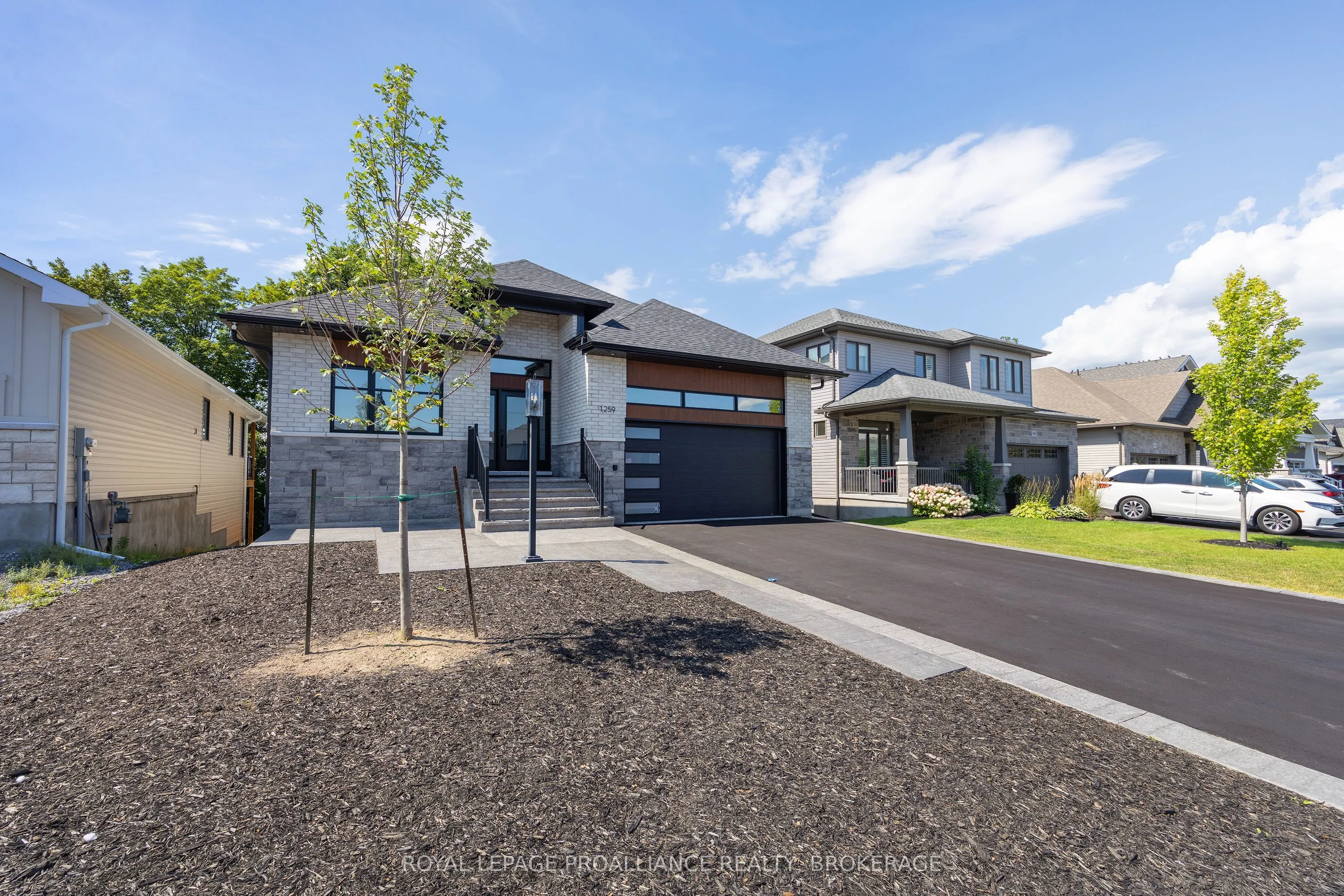 1259 Carfa Crescent