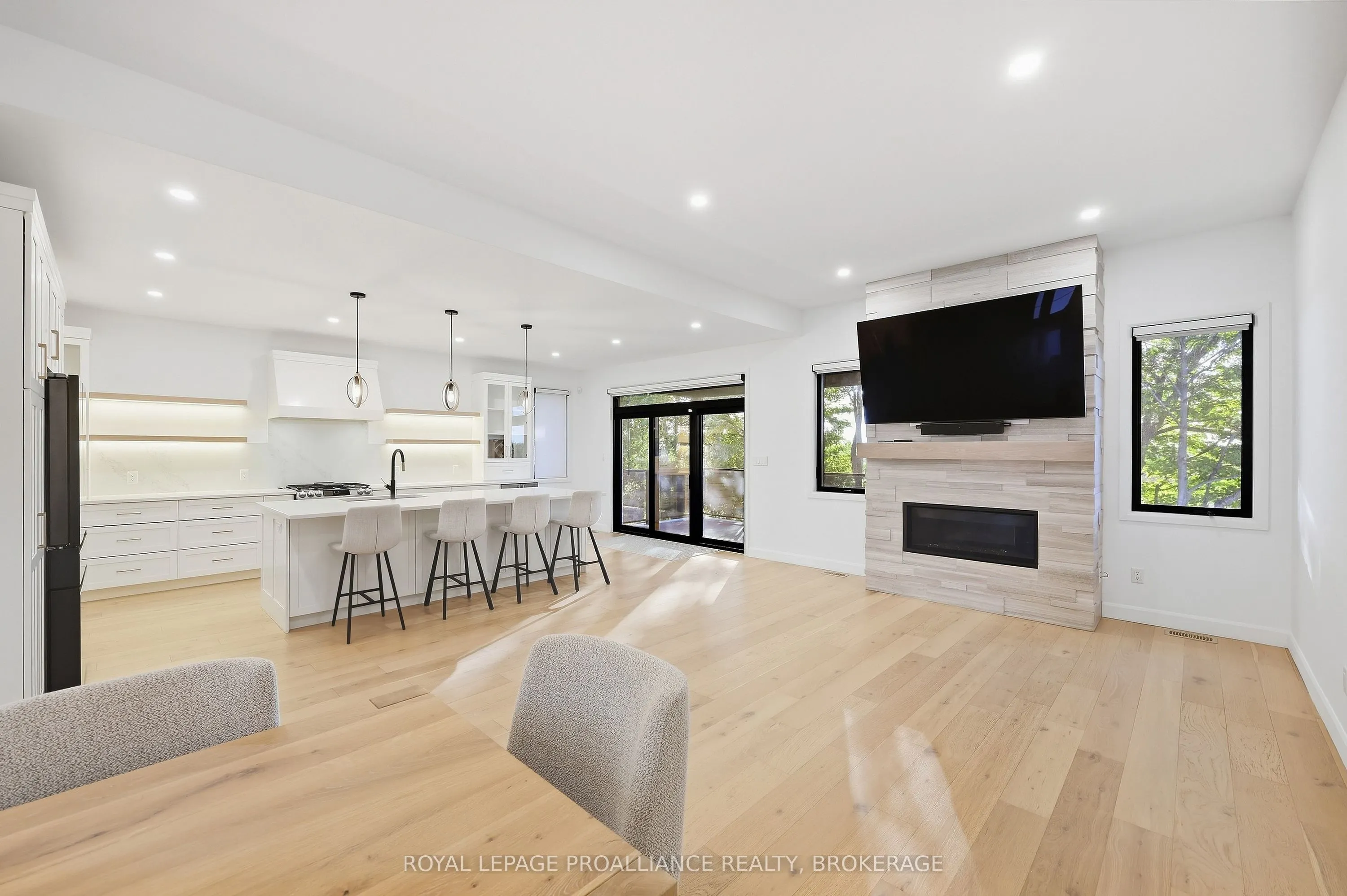 1259 Carfa Crescent