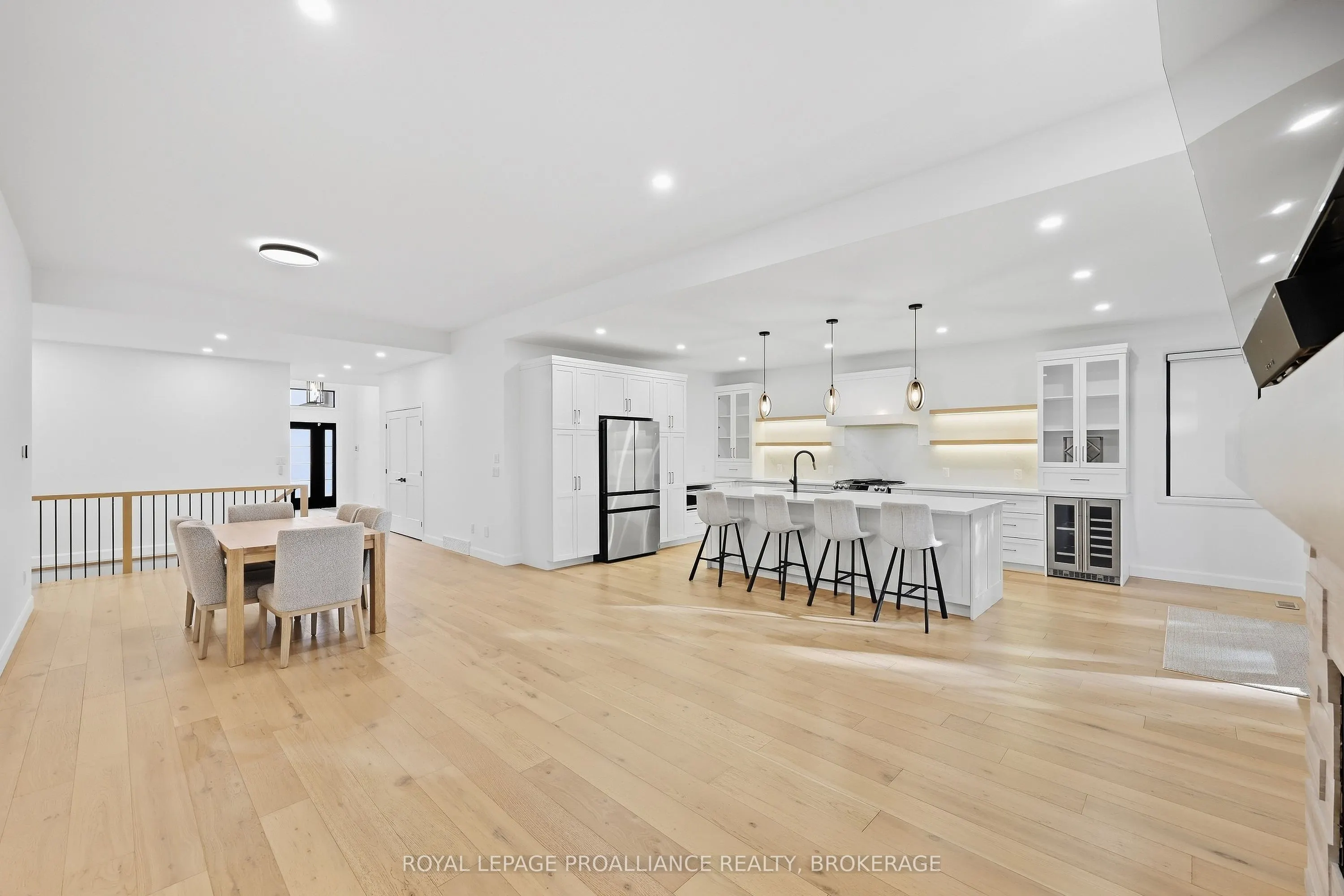 1259 Carfa Crescent