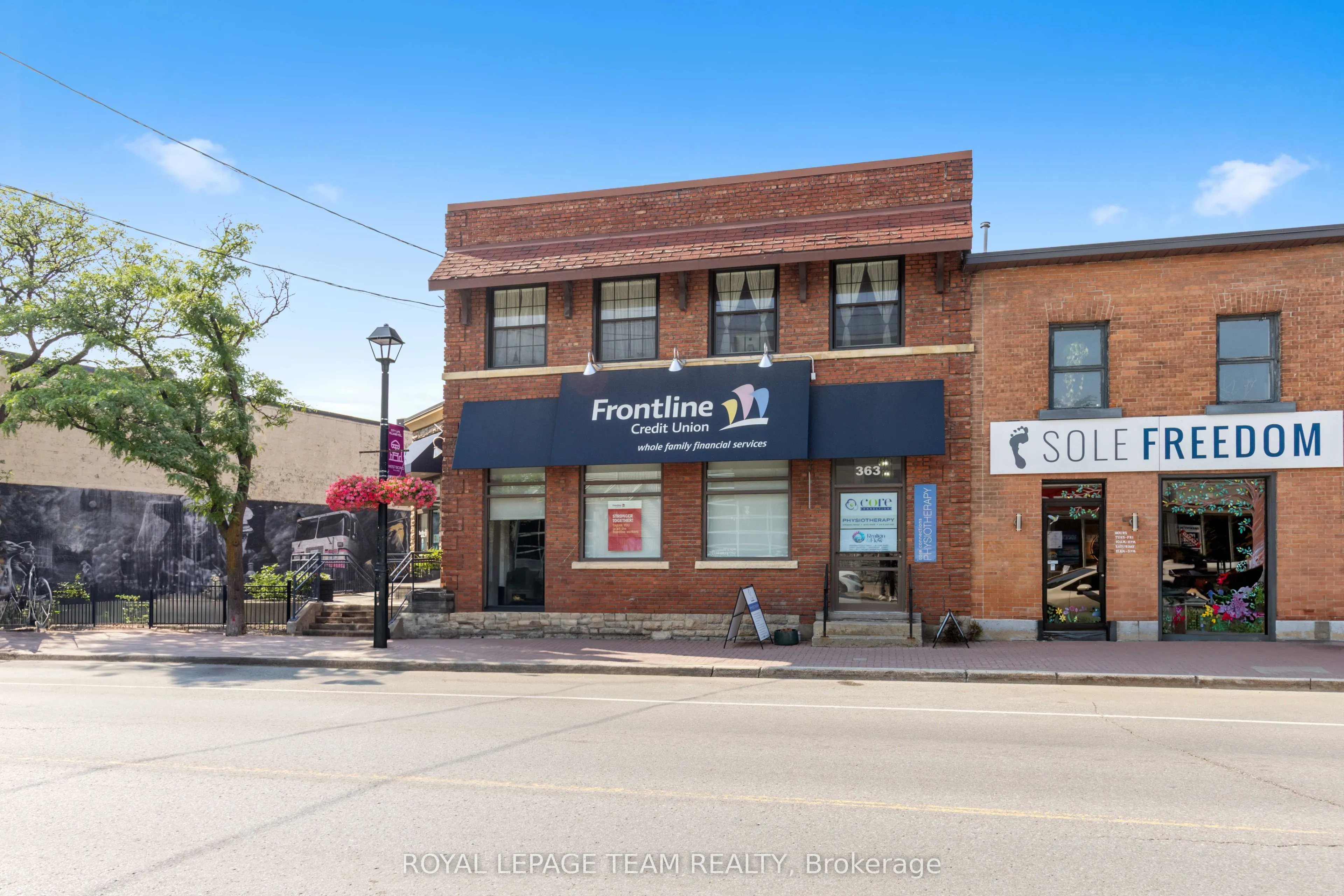 365 Richmond Road