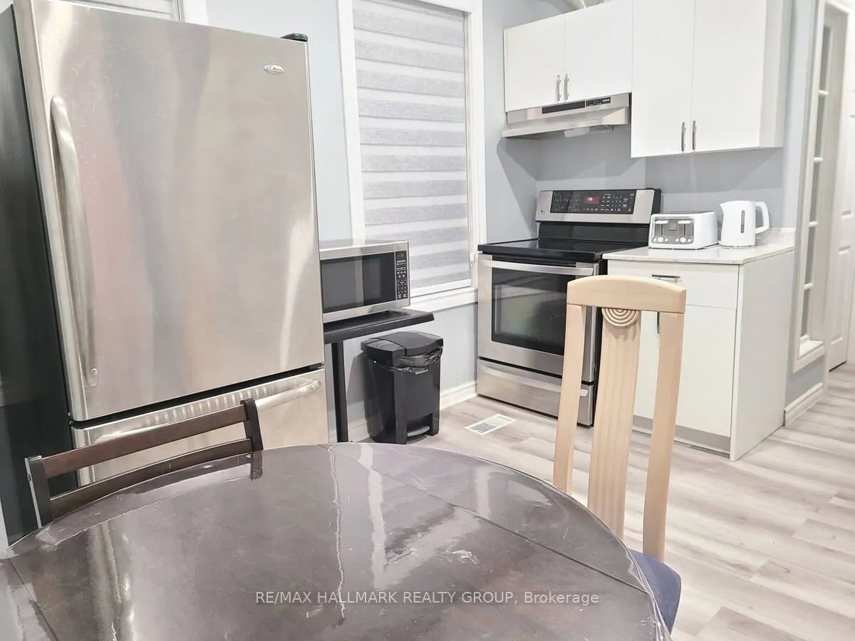 474 SOMERSET Street W