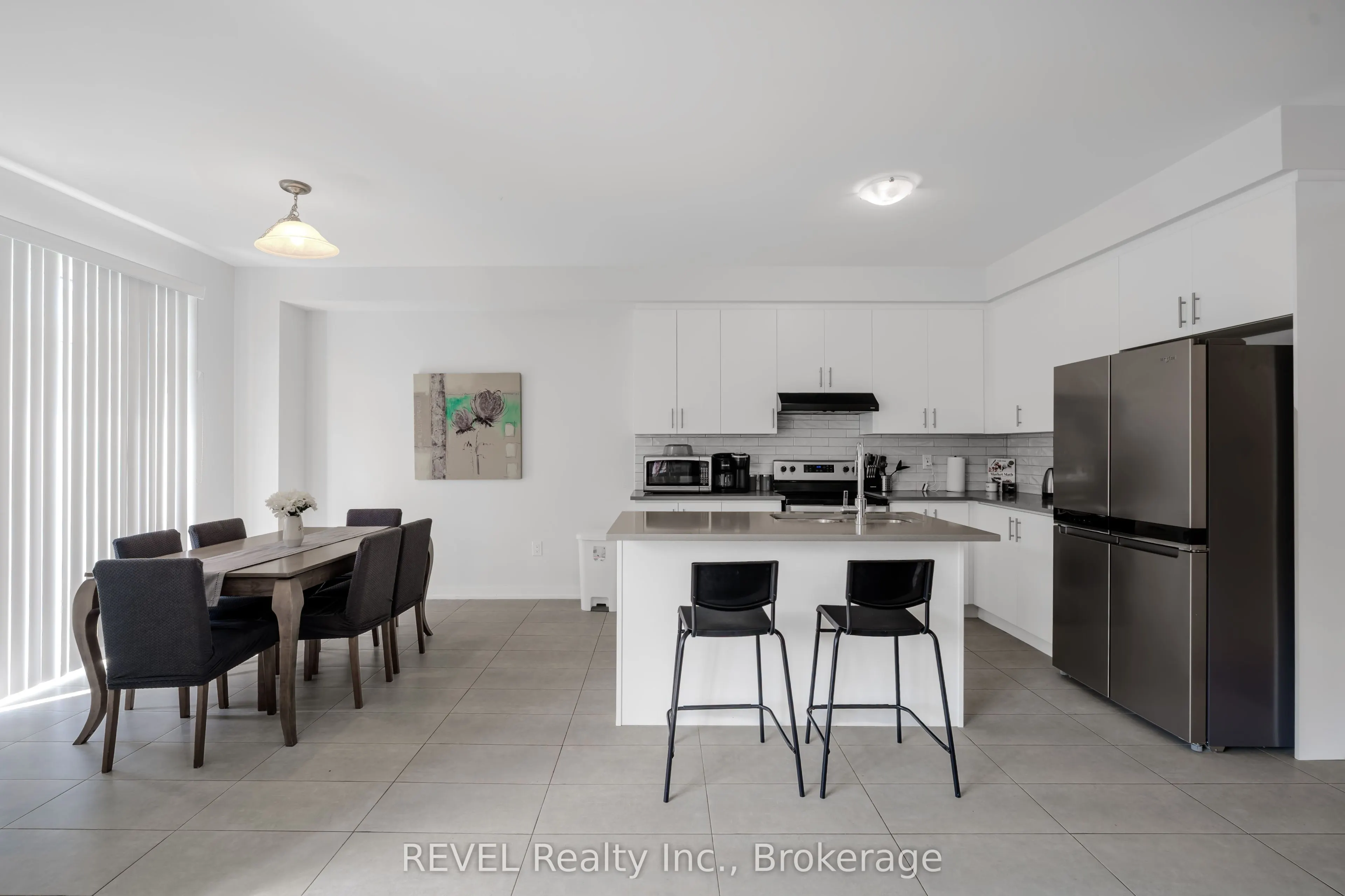 111 Sunflower Crescent