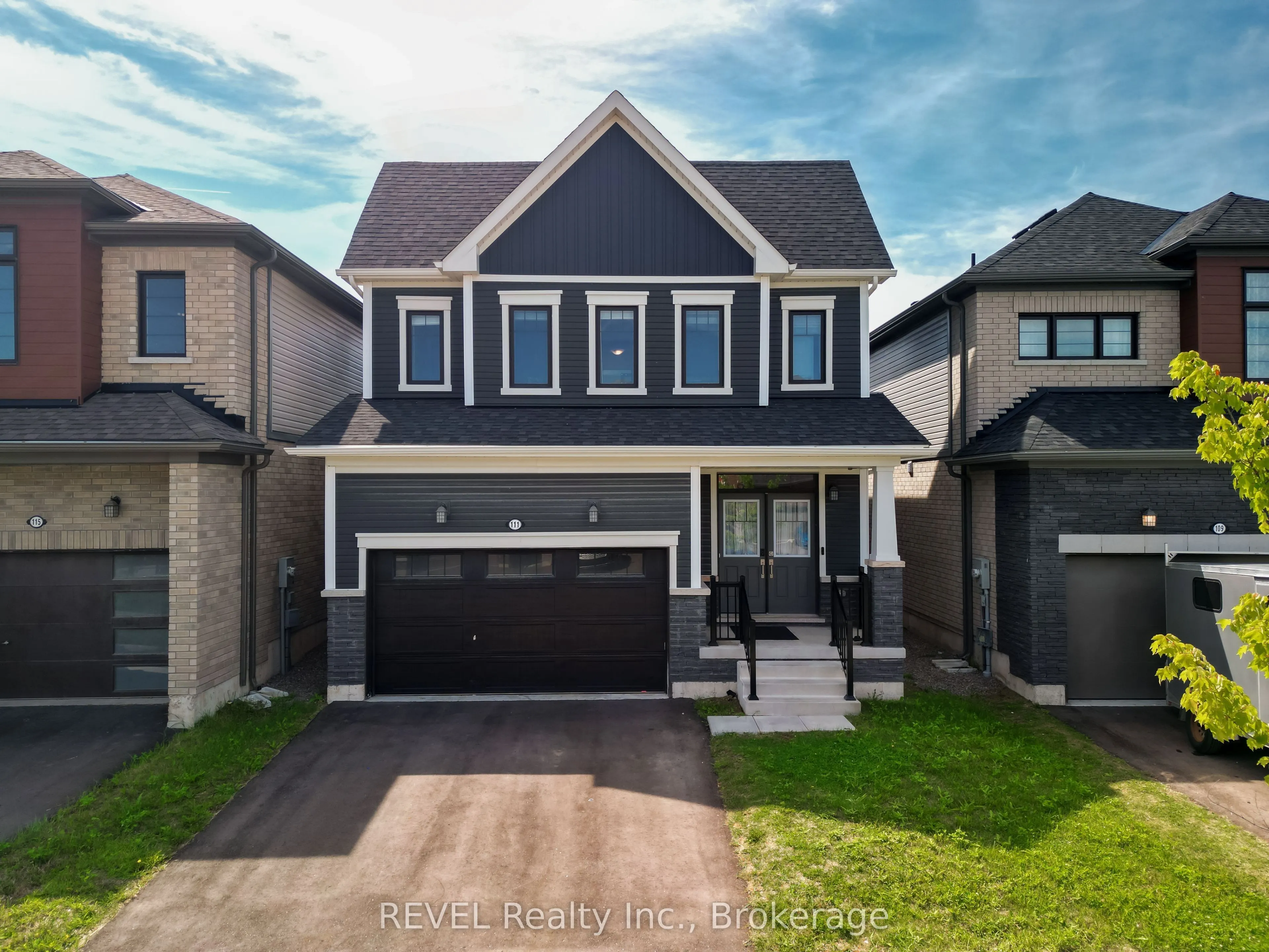 111 Sunflower Crescent