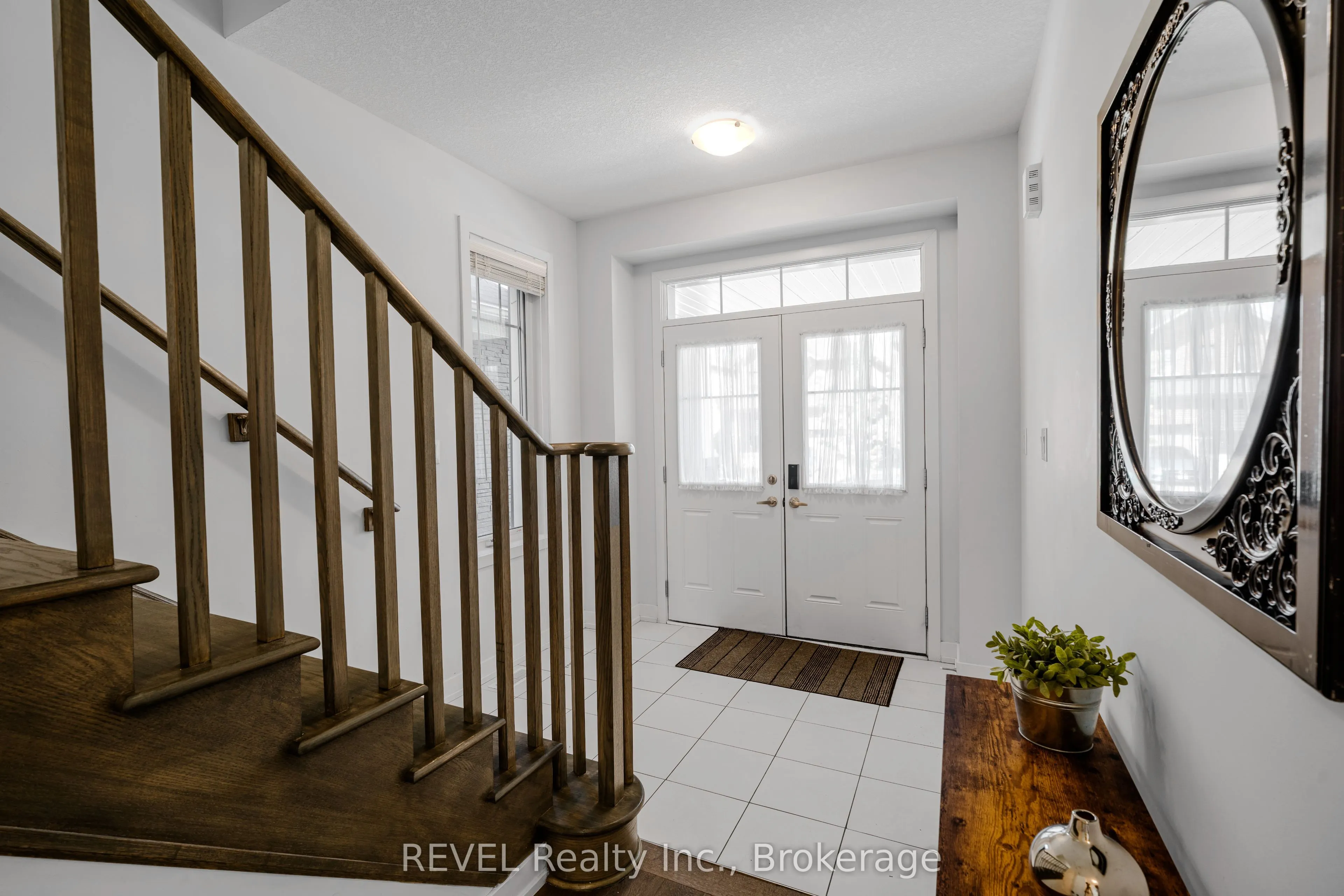 111 Sunflower Crescent
