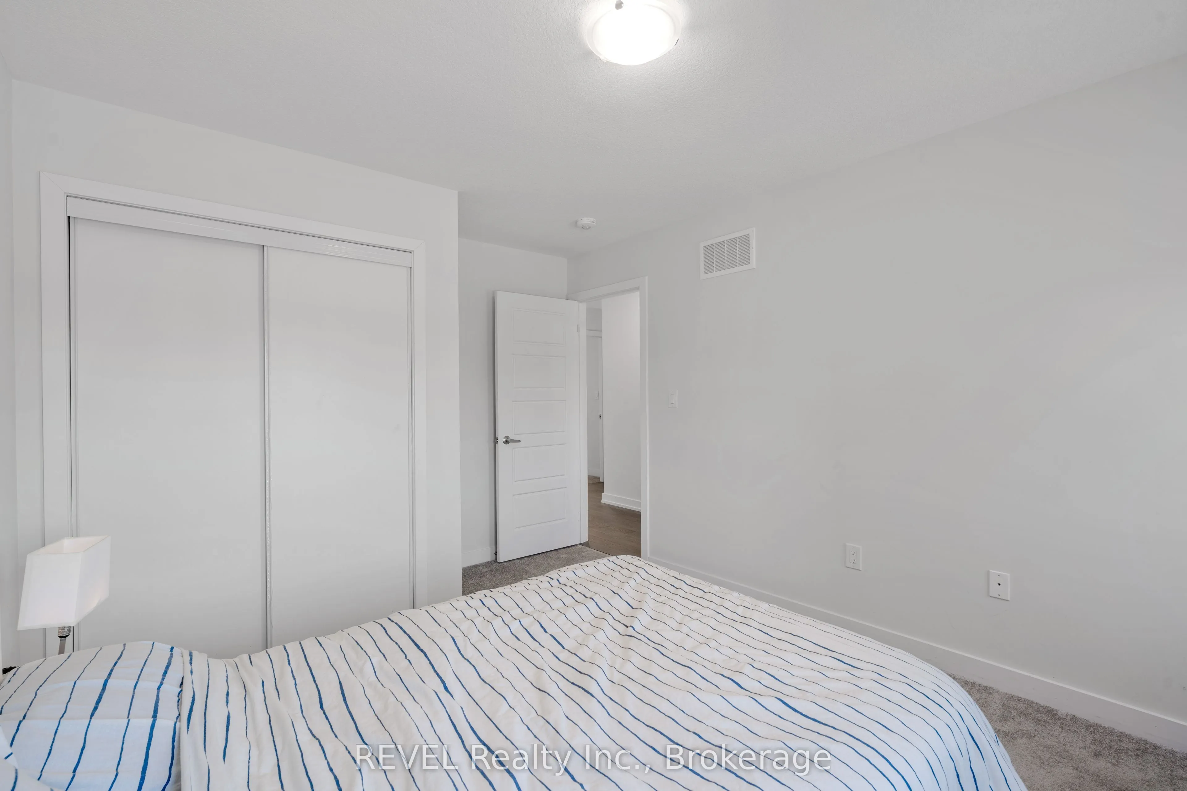 111 Sunflower Crescent