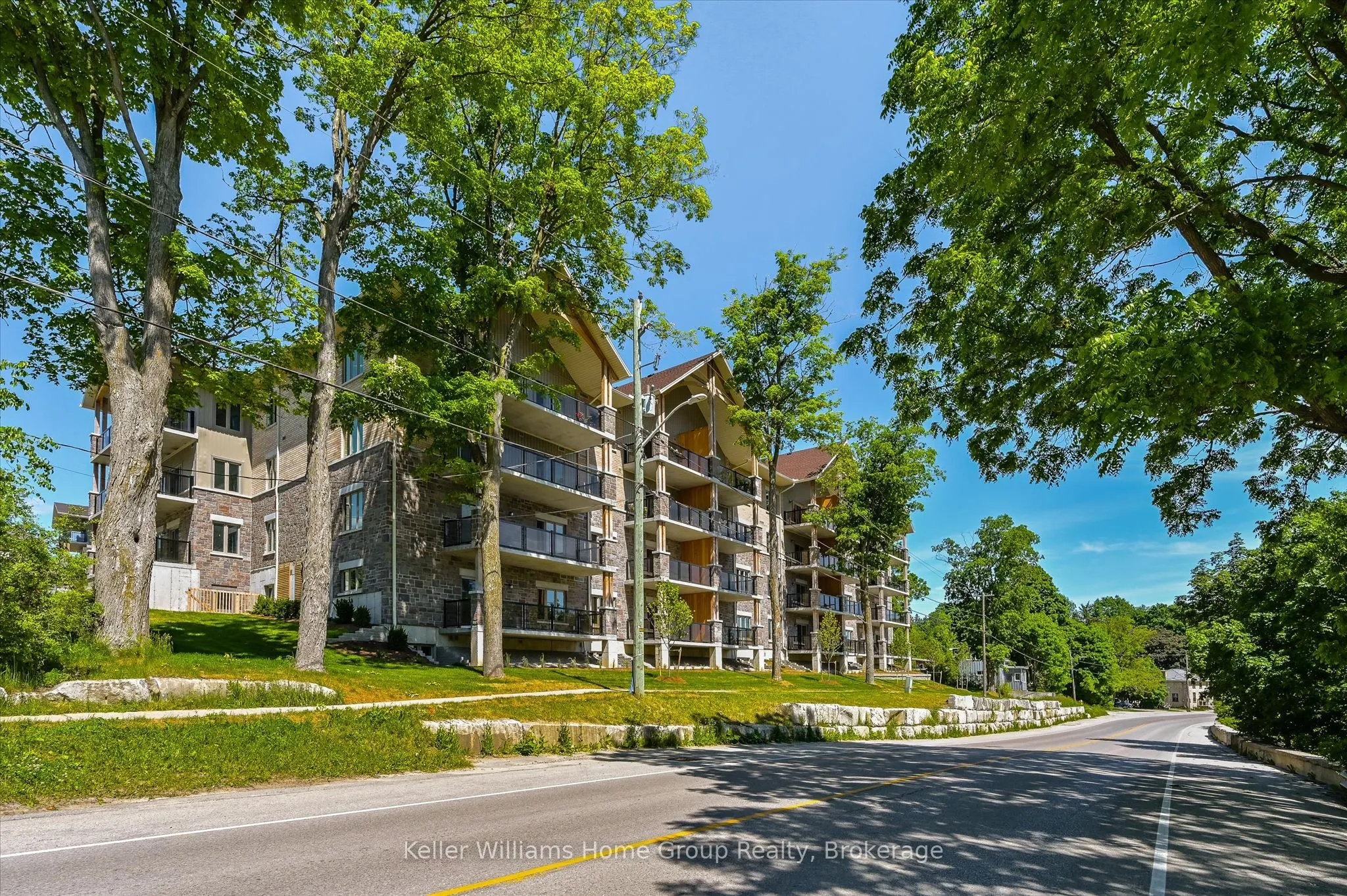 19 Stumpf Street #201