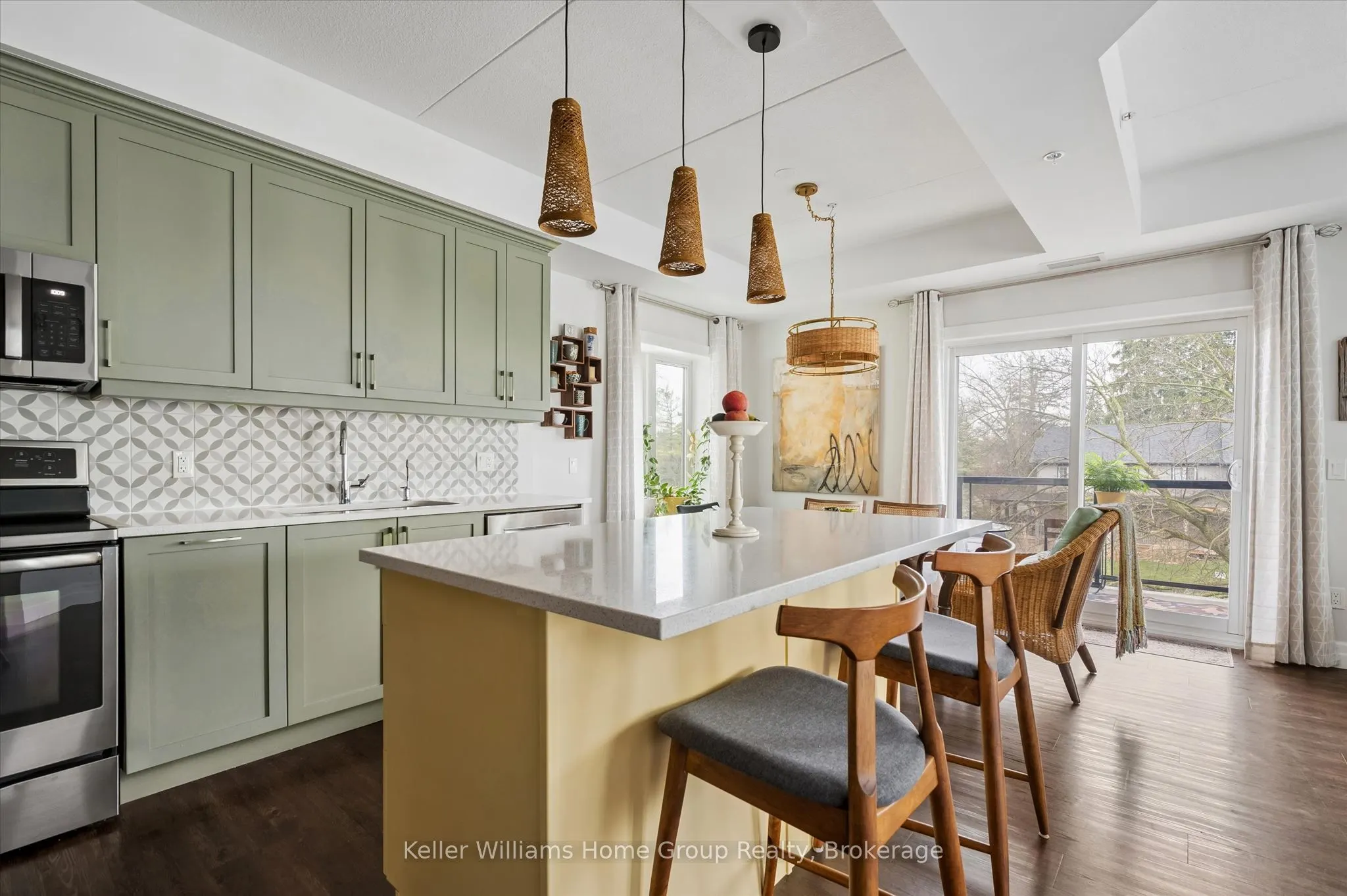 19 Stumpf Street #201