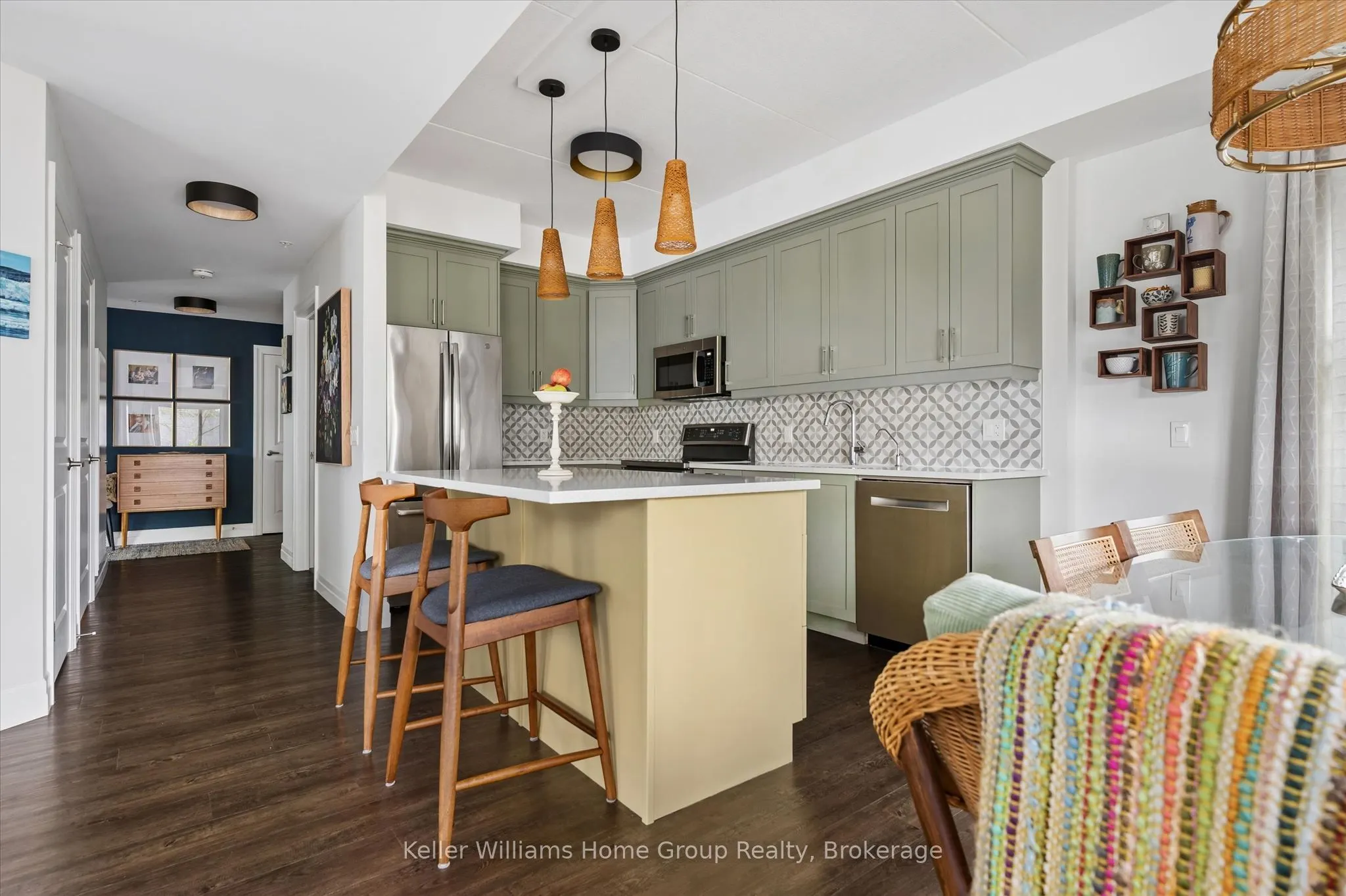 19 Stumpf Street #201