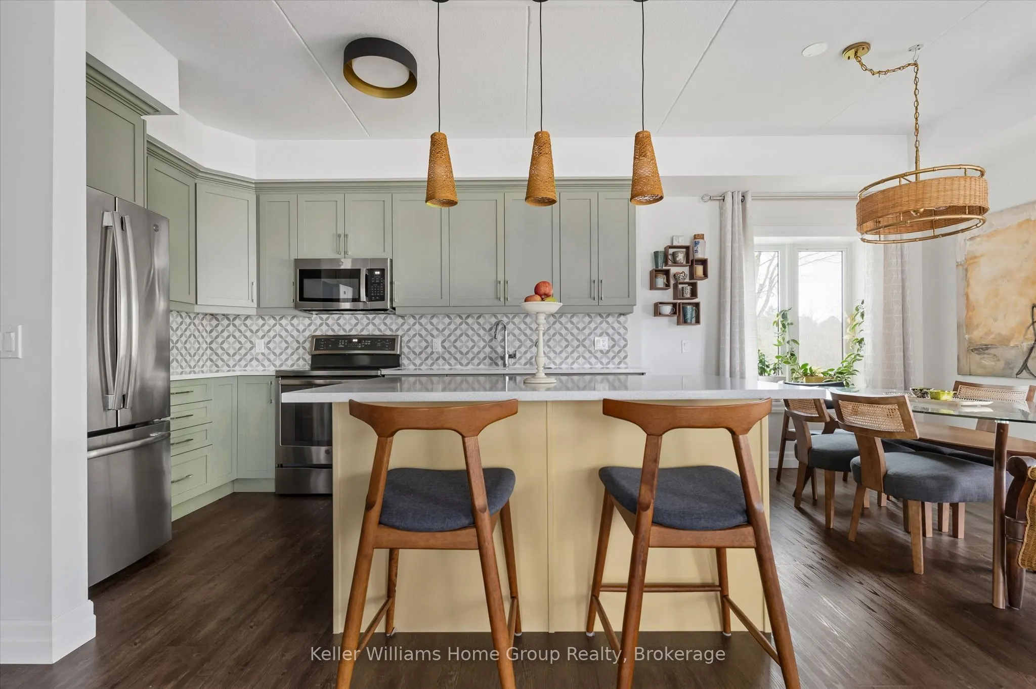 19 Stumpf Street #201