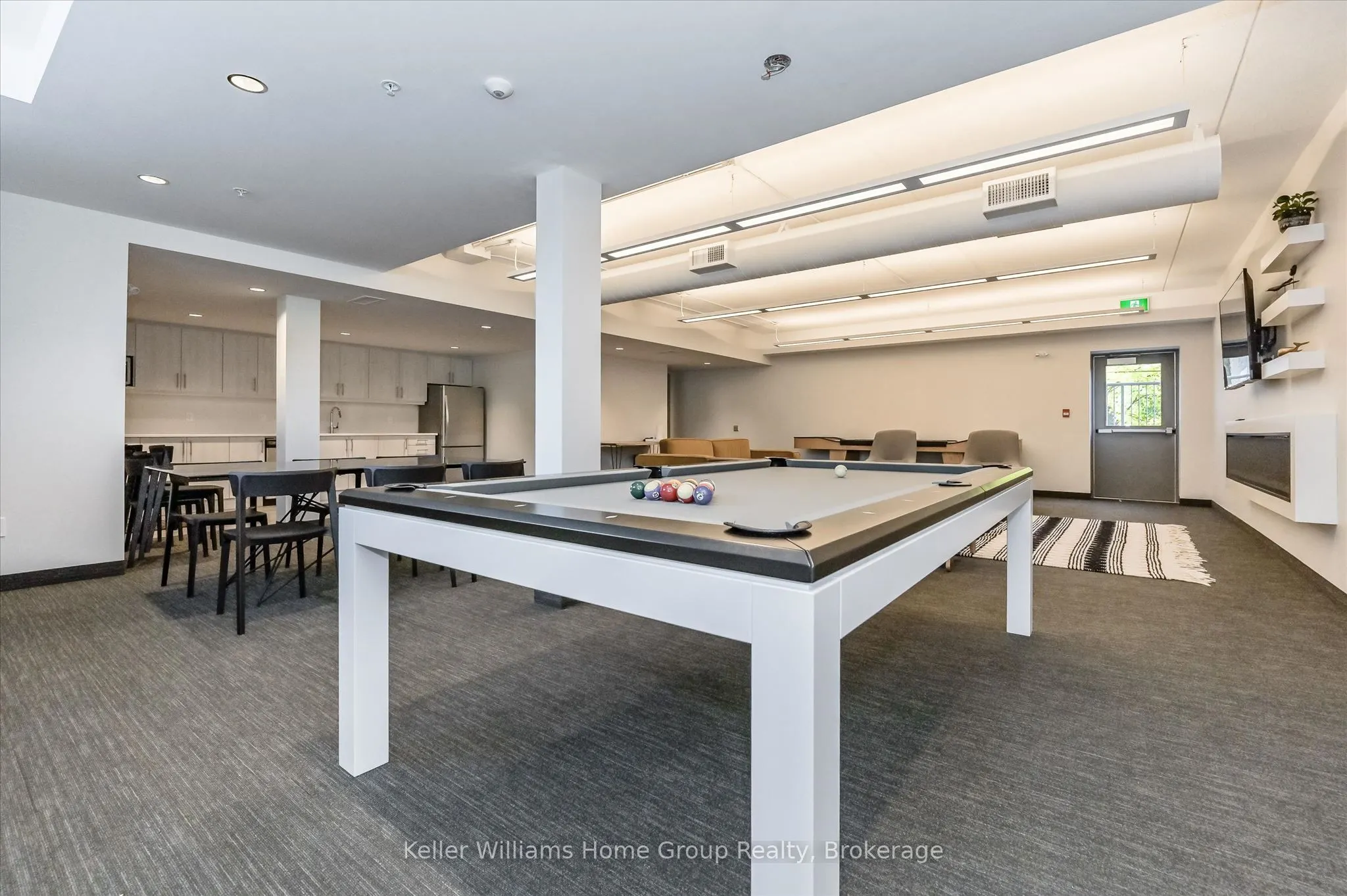 19 Stumpf Street #201
