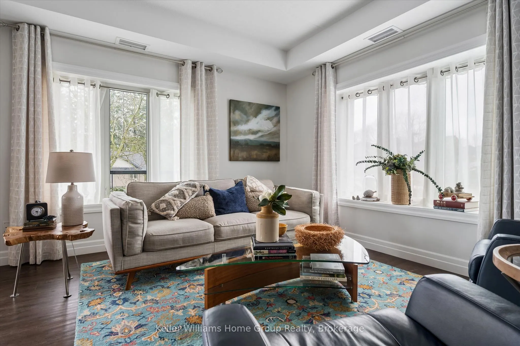 19 Stumpf Street #201