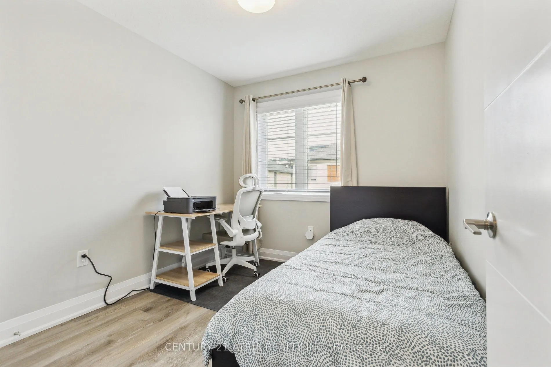 36 Steele Crescent #29