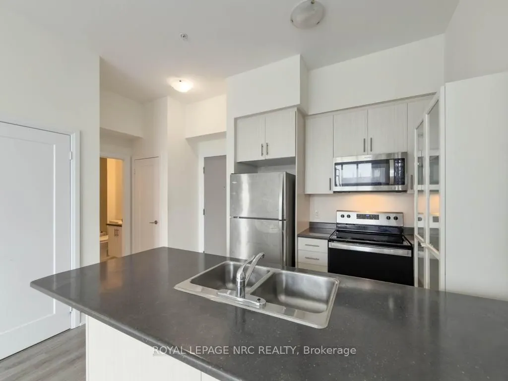 16 Concord Place #632