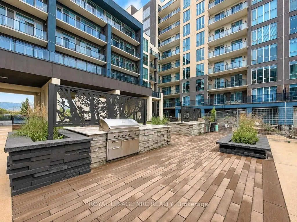 16 Concord Place #632