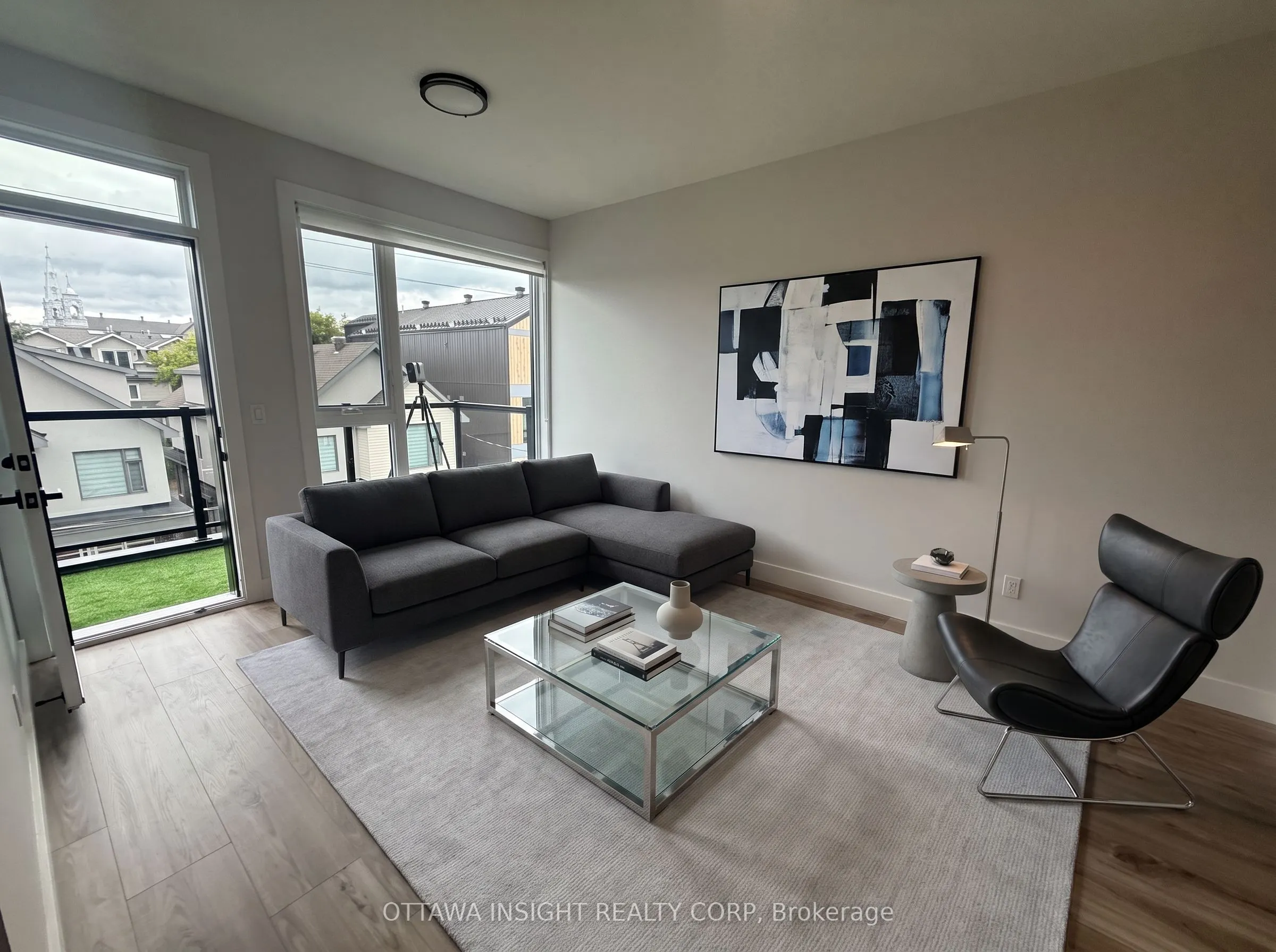 266 Carruthers Avenue #1