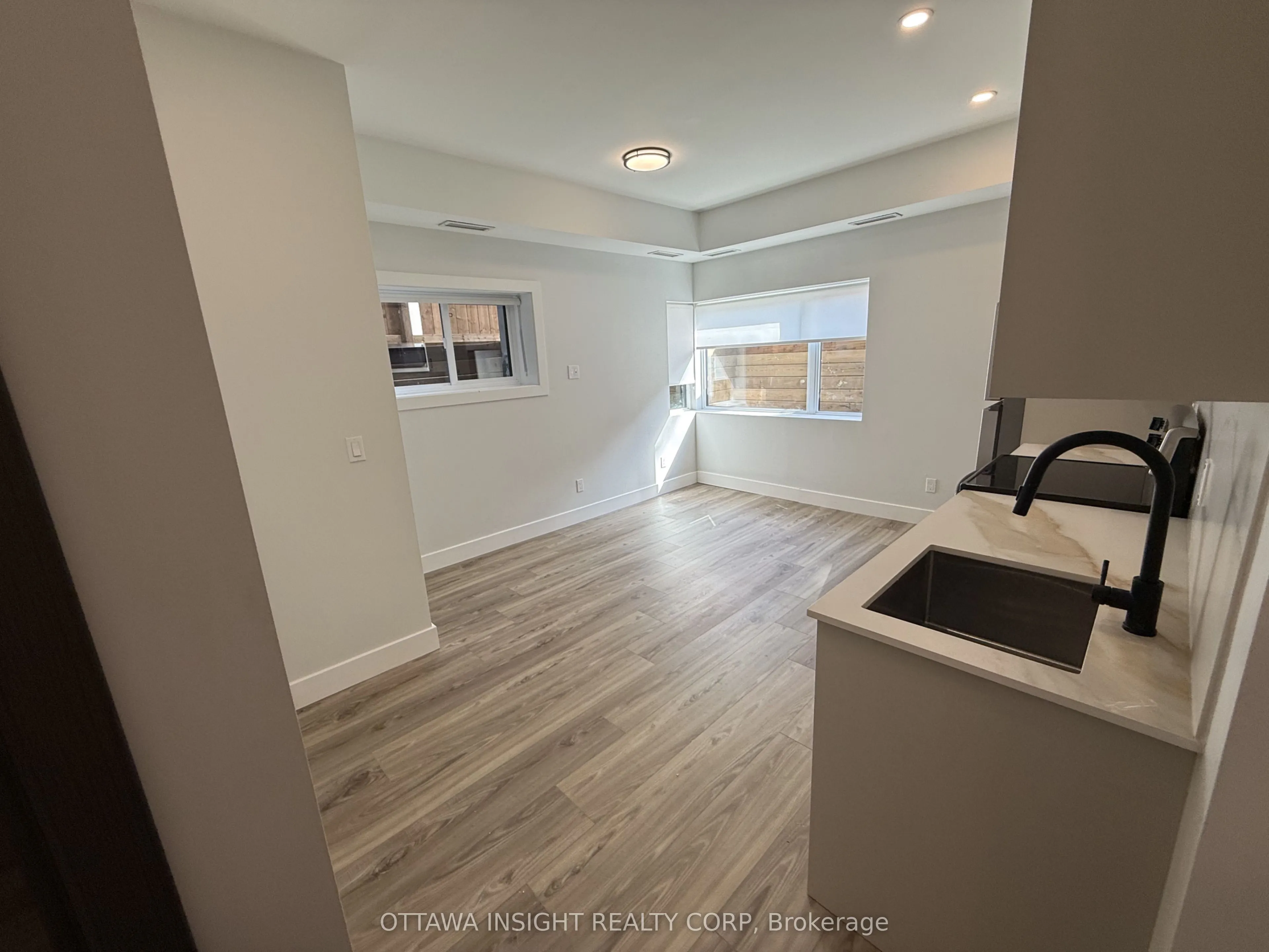 266 Carruthers Avenue #4