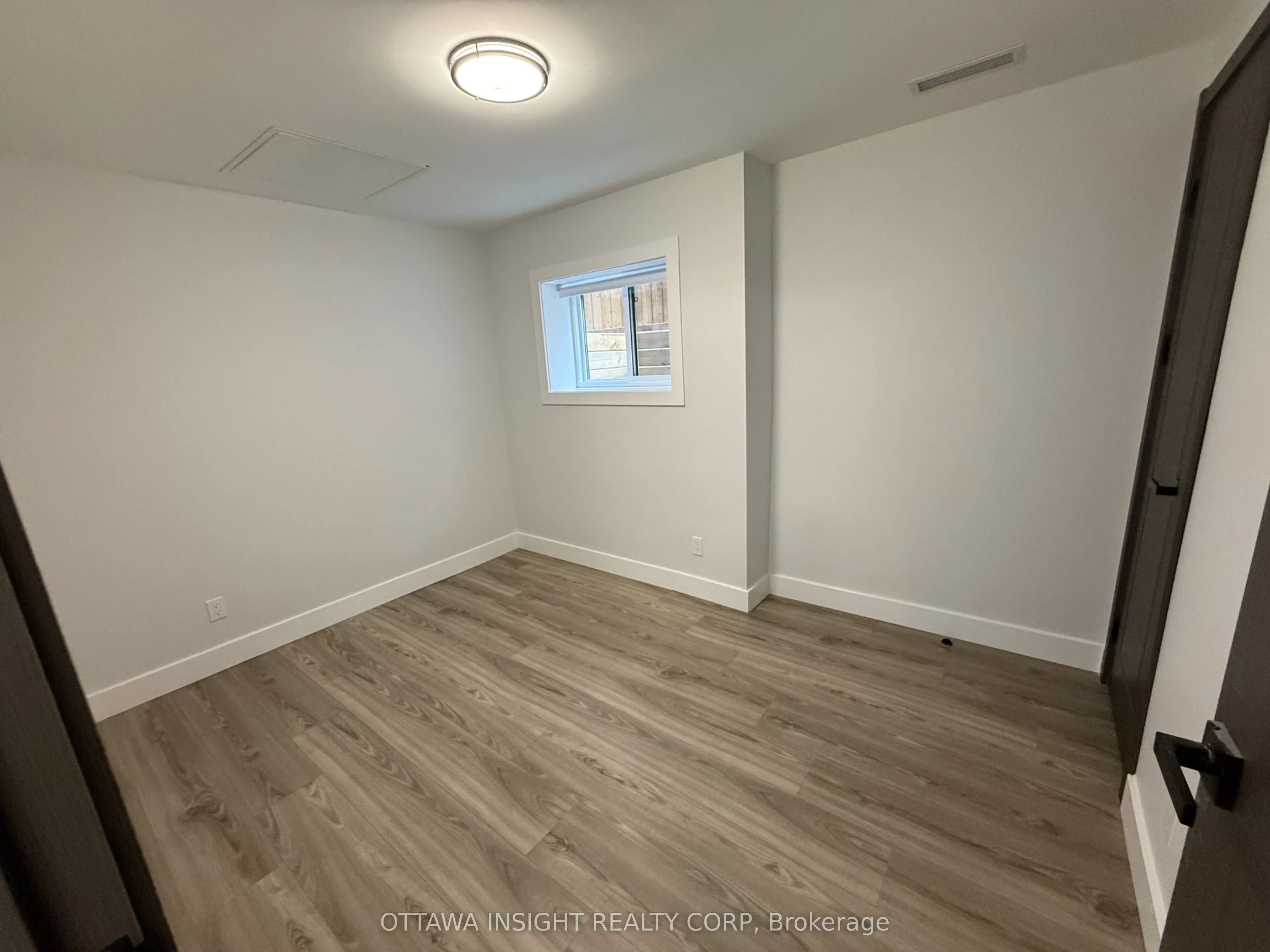 266 Carruthers Avenue #4