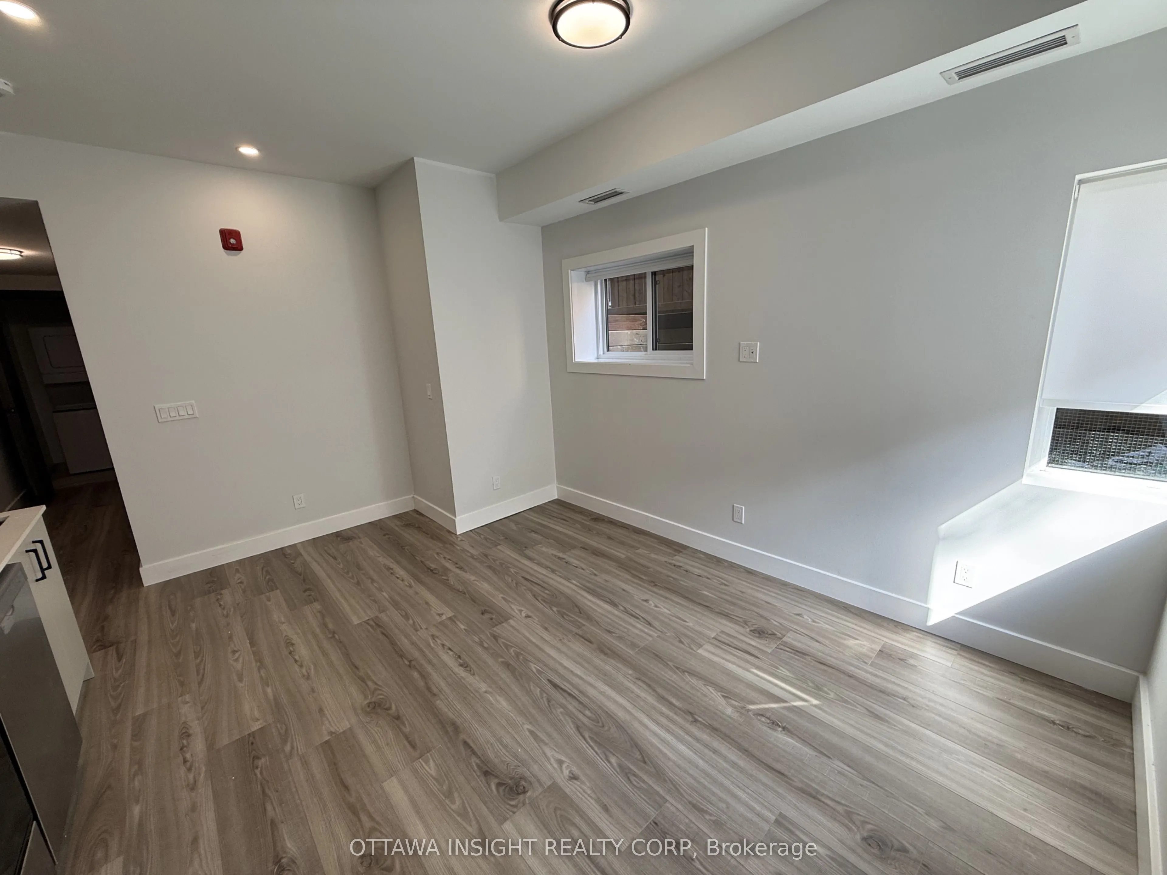 266 Carruthers Avenue #4