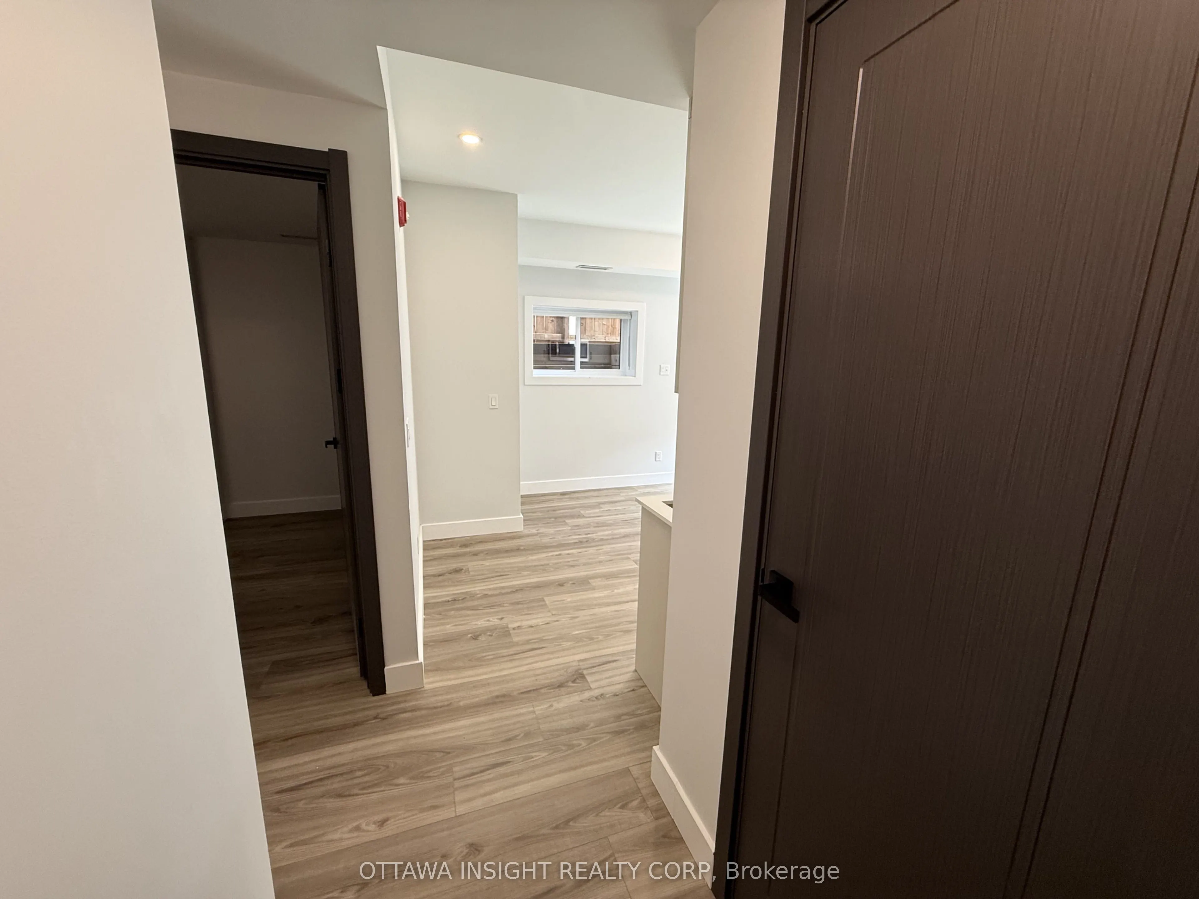 266 Carruthers Avenue #4