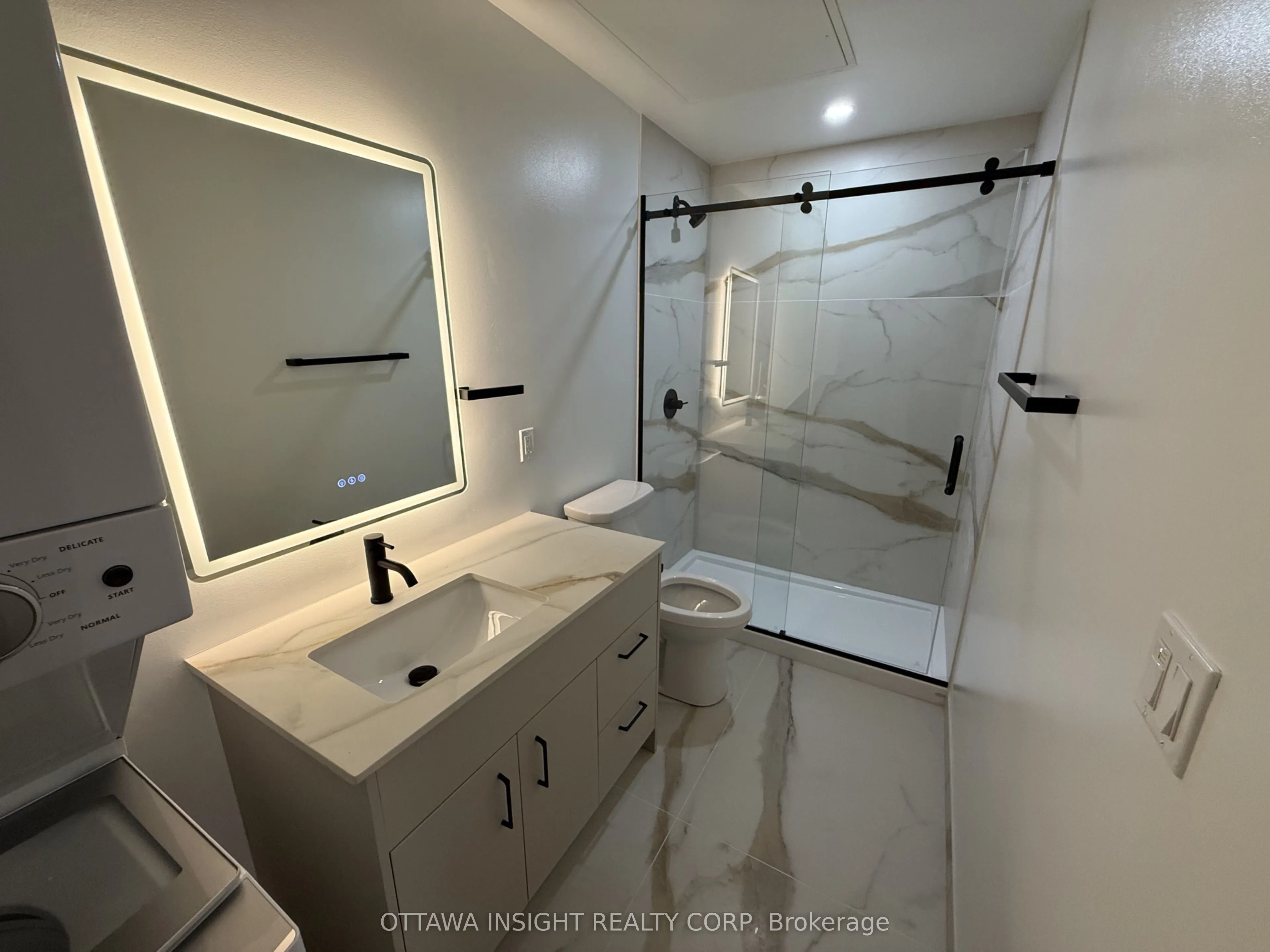 266 Carruthers Avenue #4