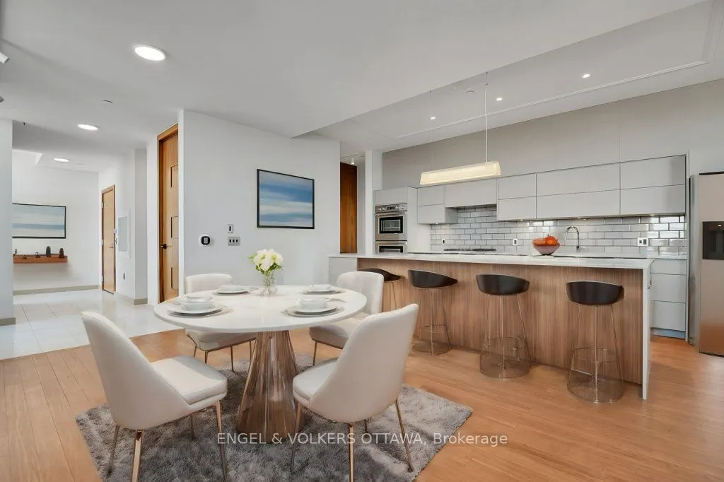 135 Barrette Street #PH4