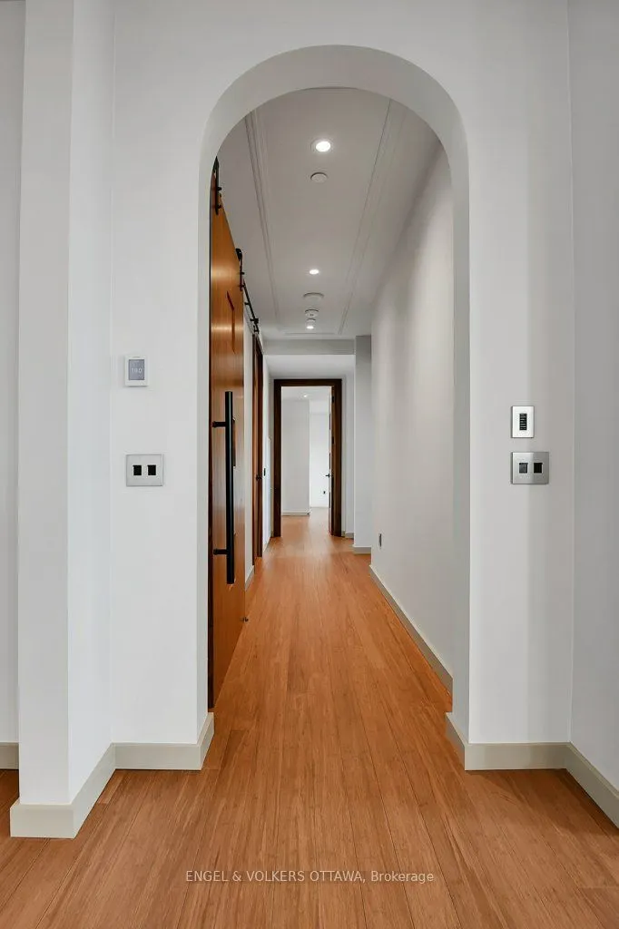 135 Barrette Street #PH4