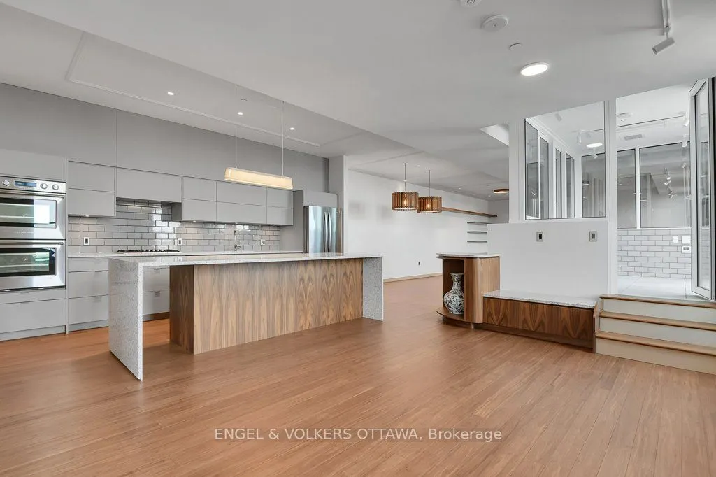135 Barrette Street #PH4