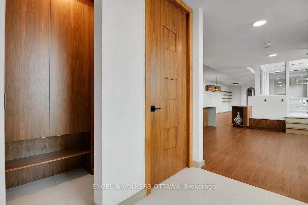 135 Barrette Street #PH4