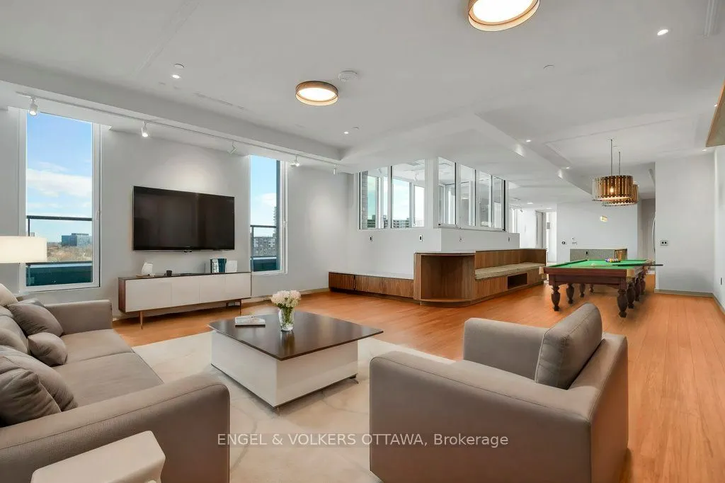 135 Barrette Street #PH4