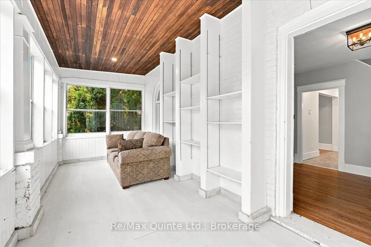 95 Victoria Avenue
