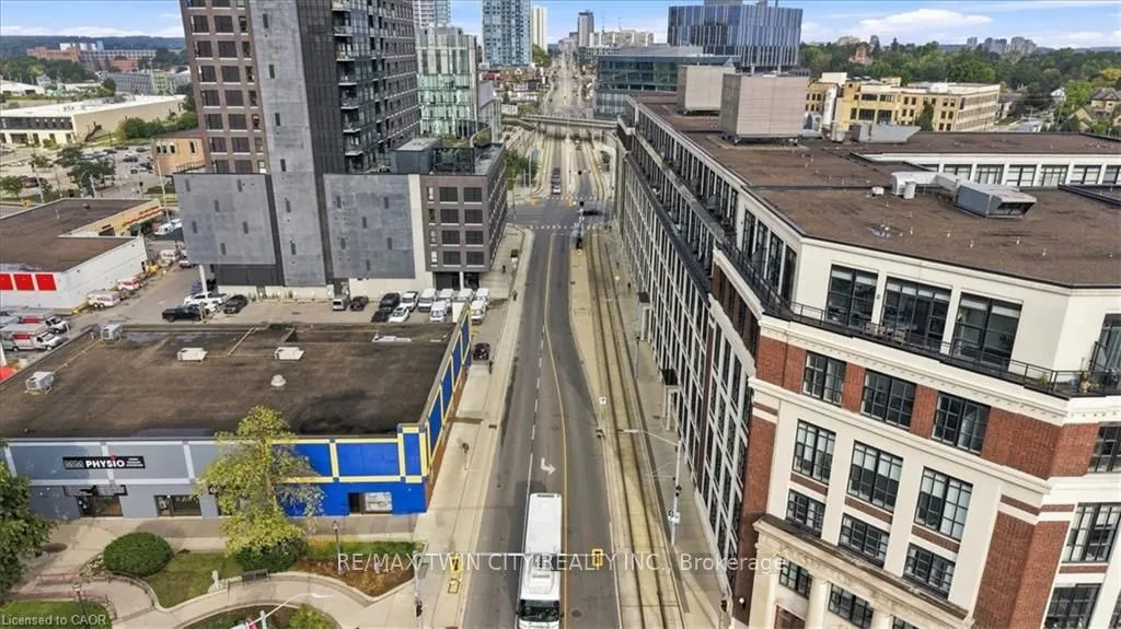 410 King Street W #408