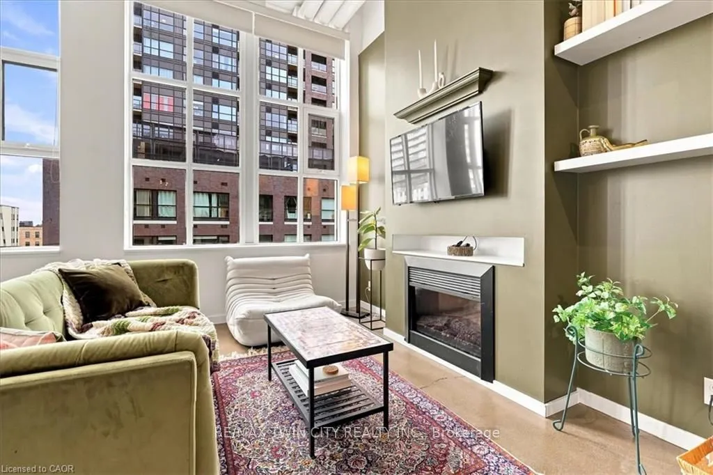 410 King Street W #408