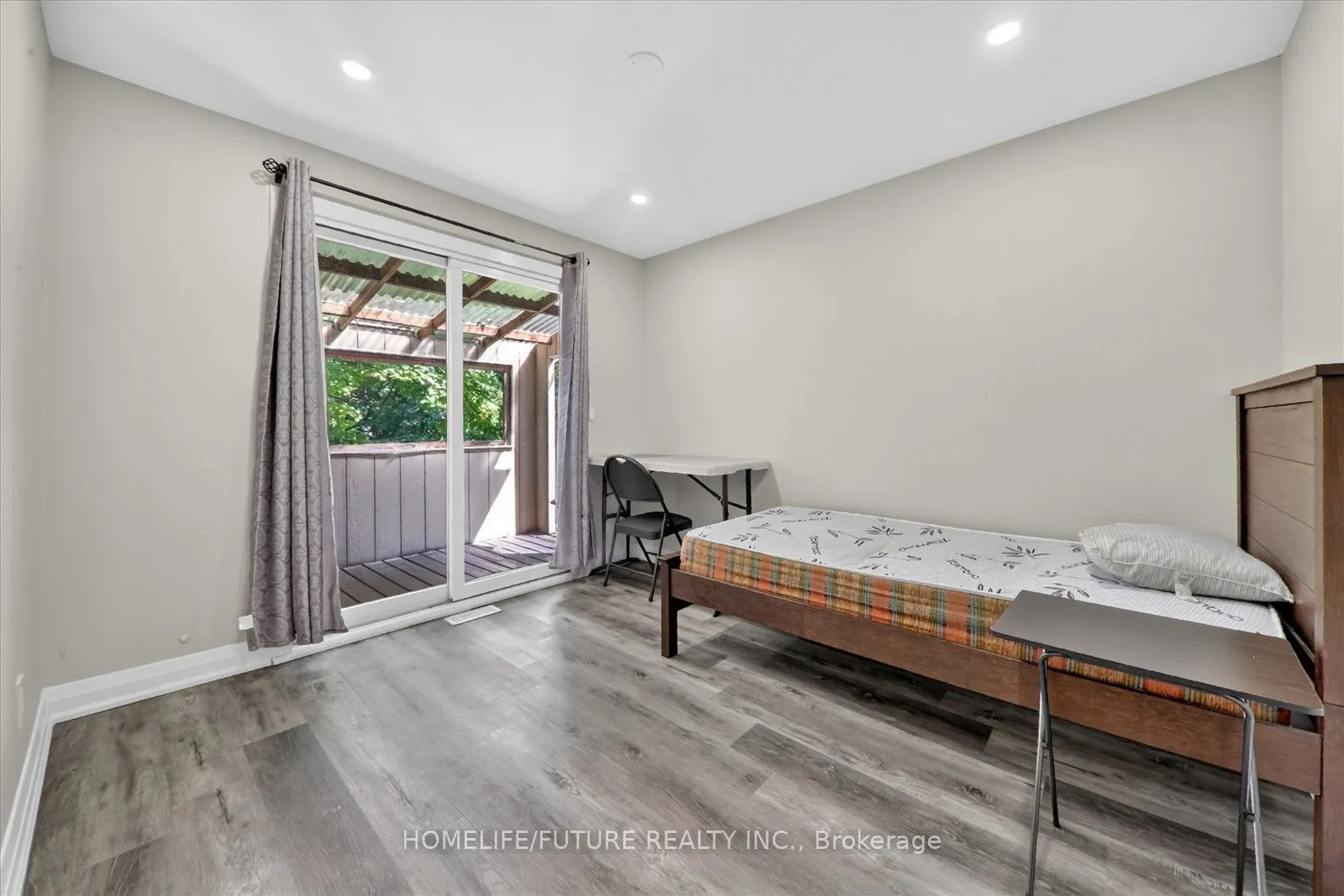7 Cardill Crescent