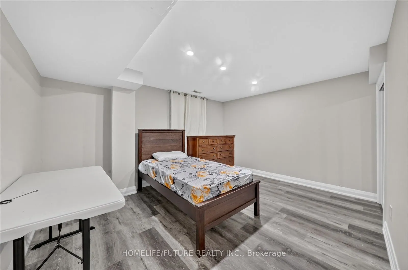 7 Cardill Crescent