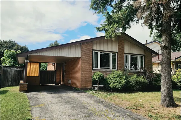 48 MANNING Avenue