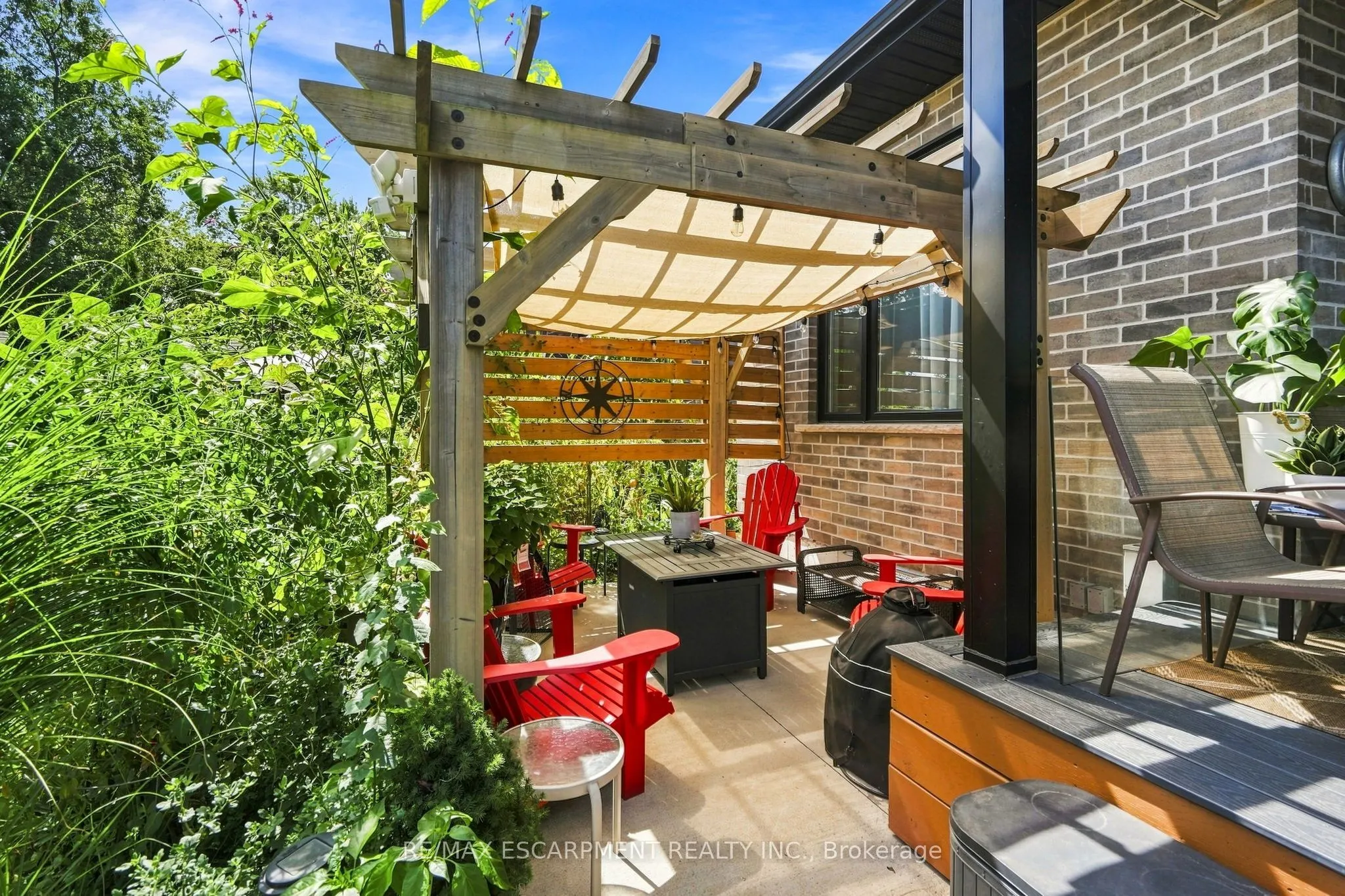 42 Carlton Avenue