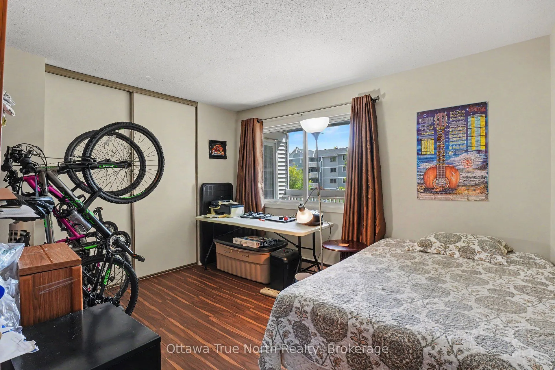212 Viewmount Drive #218