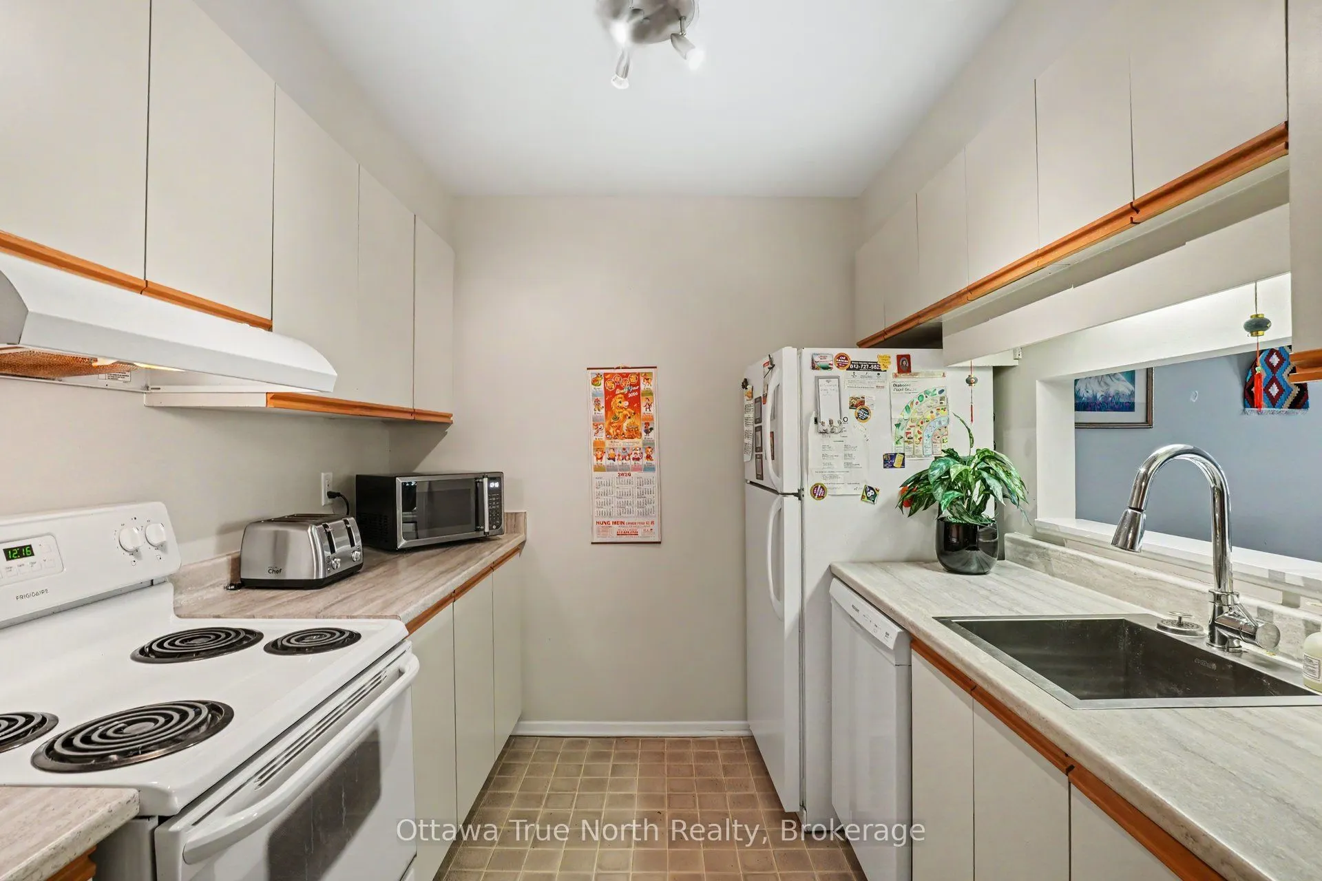 212 Viewmount Drive #218
