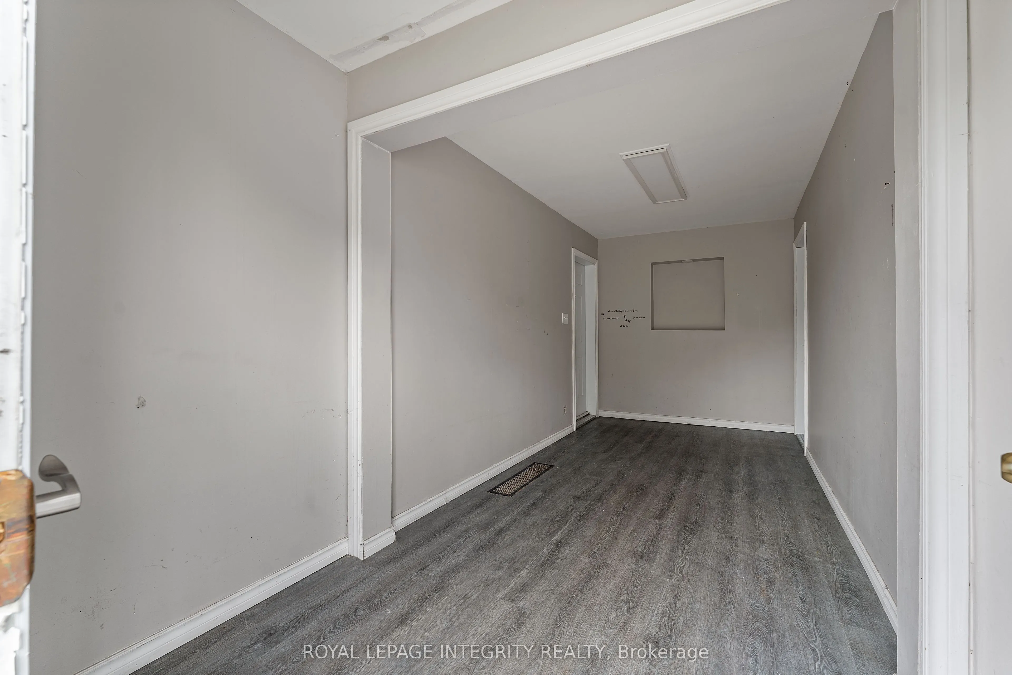 3823 Drouin Road